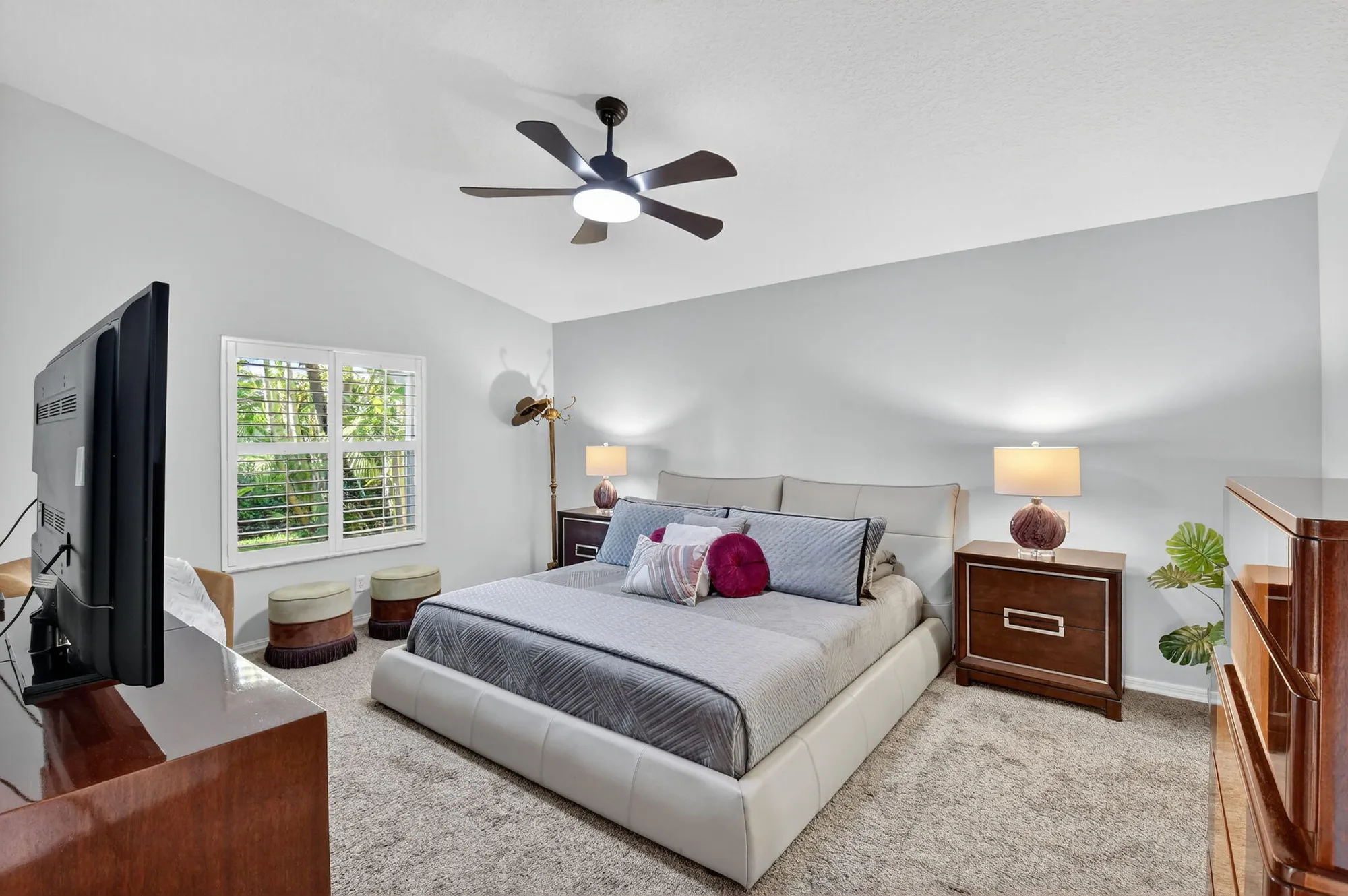 Property Slideshow image 25 of 68 | 7674 caprio dr, Boynton Beach, FL, 33472