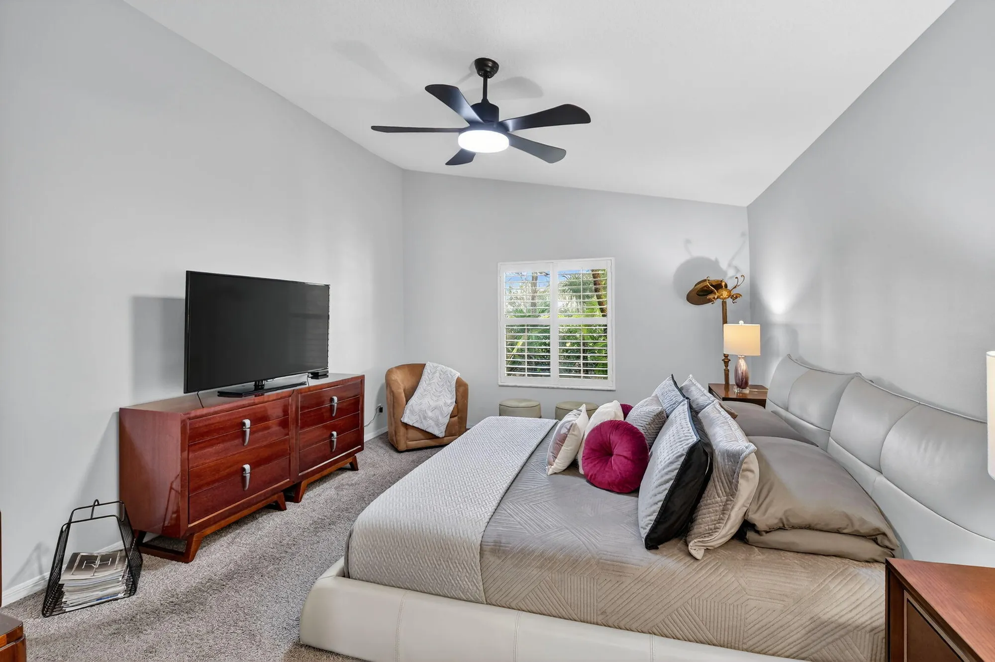 Property Slideshow image 26 of 68 | 7674 caprio dr, Boynton Beach, FL, 33472