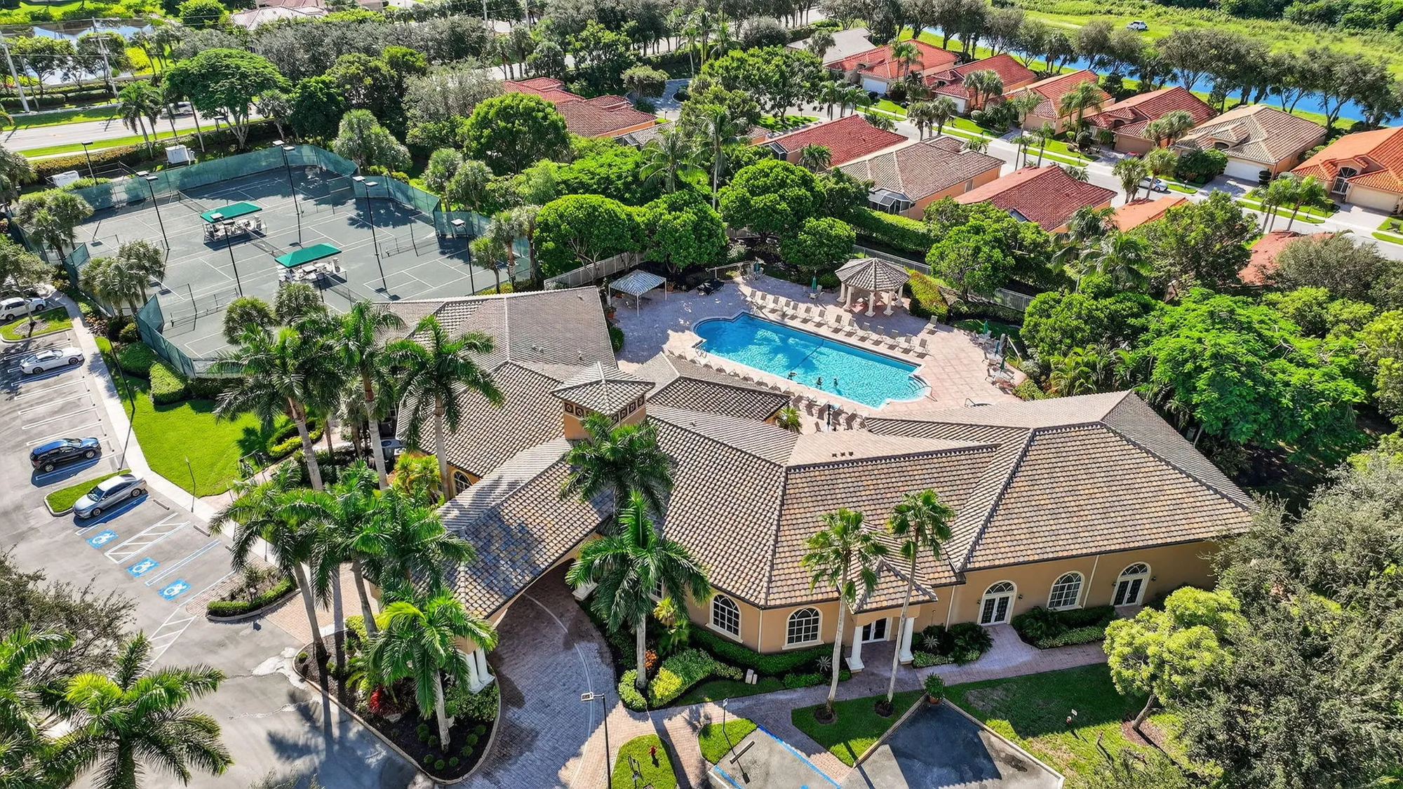 Property Slideshow image 57 of 68 | 7674 caprio dr, Boynton Beach, FL, 33472