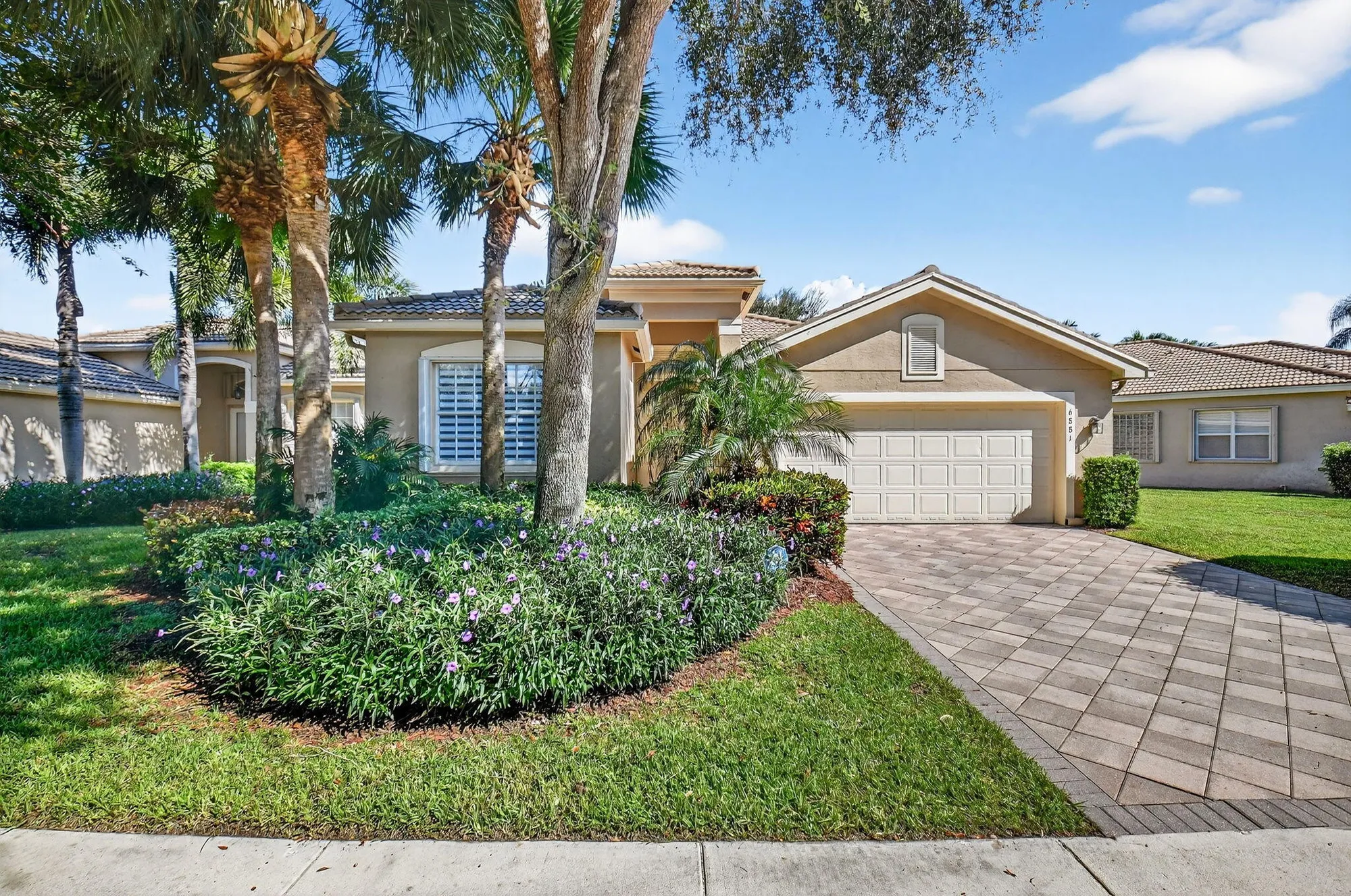 Property Slideshow image 4 of 73 | 6881 watertown dr, Boynton Beach, FL, 33437