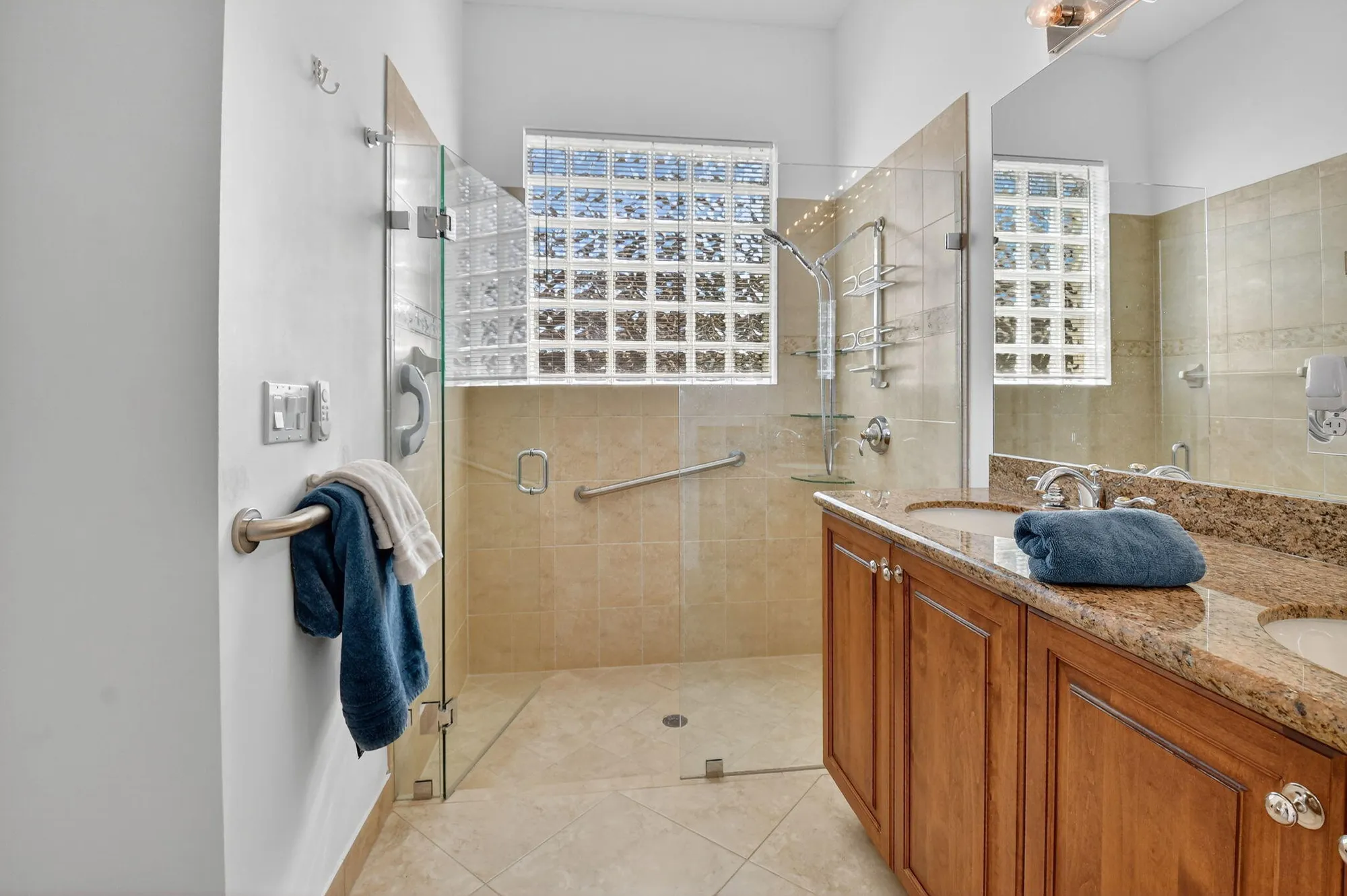 Property Slideshow image 19 of 73 | 6881 watertown dr, Boynton Beach, FL, 33437