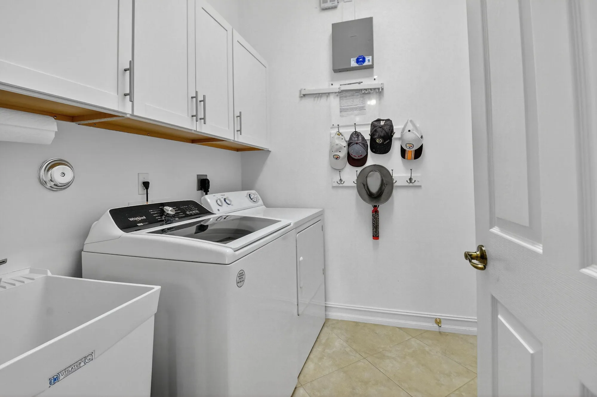 Property Slideshow image 25 of 73 | 6881 watertown dr, Boynton Beach, FL, 33437
