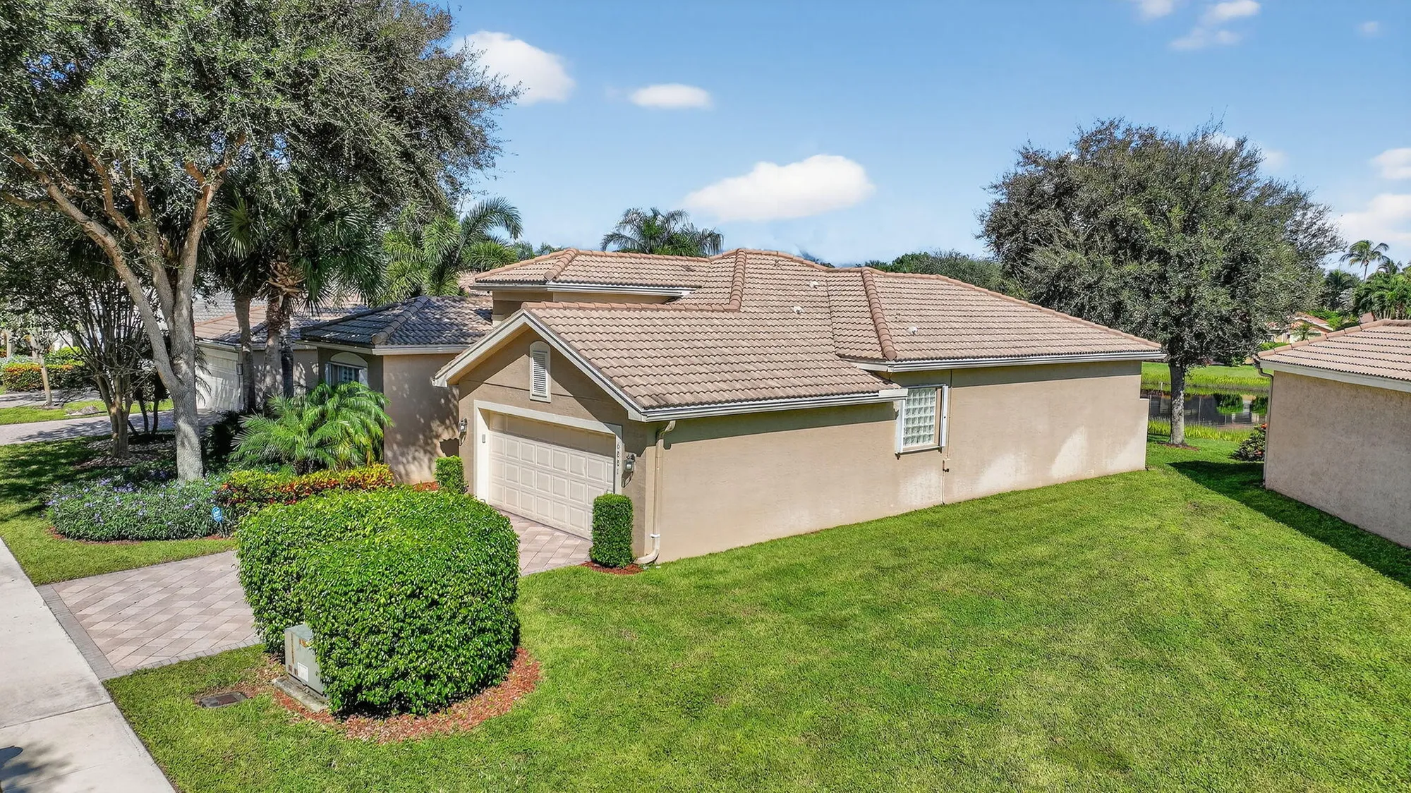 Property Slideshow image 5 of 73 | 6881 watertown dr, Boynton Beach, FL, 33437