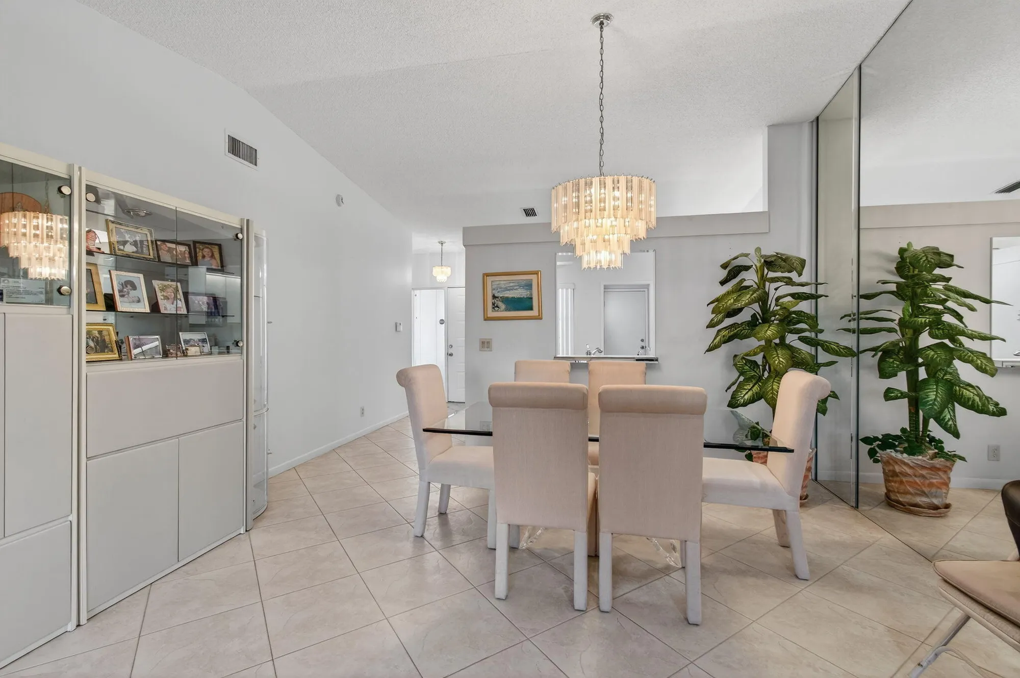 Property Slideshow image 10 of 45 | 6272 kings gate cir, Delray Beach, FL, 33484