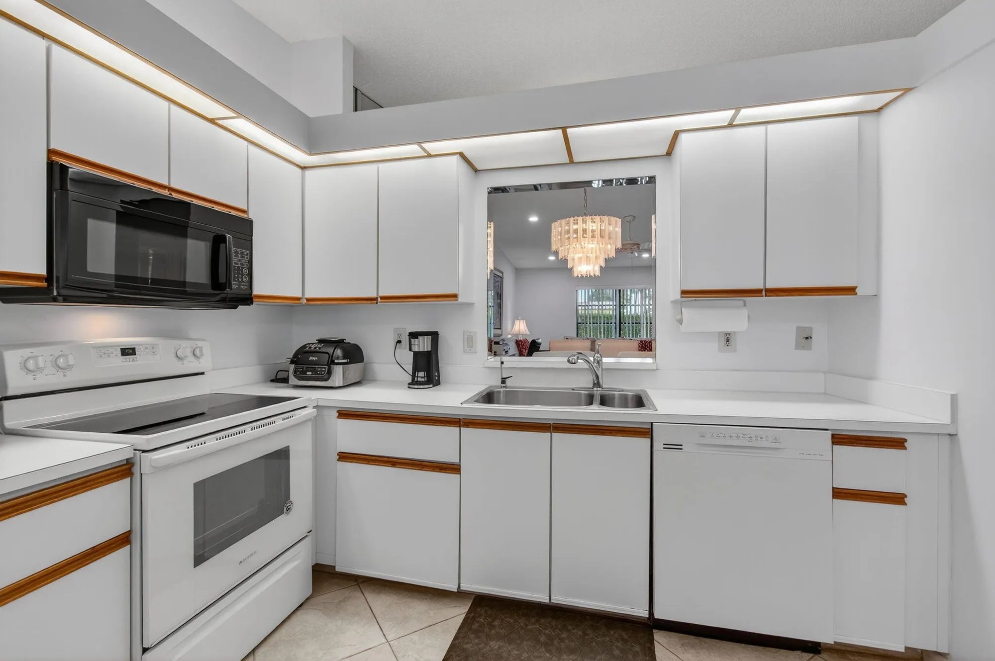 Property Slideshow image 16 of 45 | 6272 kings gate cir, Delray Beach, FL, 33484