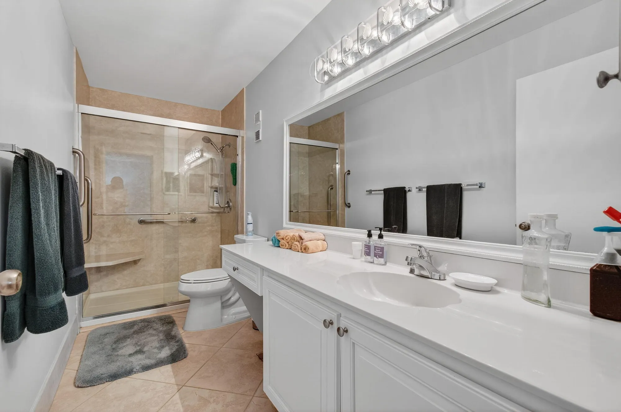 Property Slideshow image 22 of 45 | 6272 kings gate cir, Delray Beach, FL, 33484