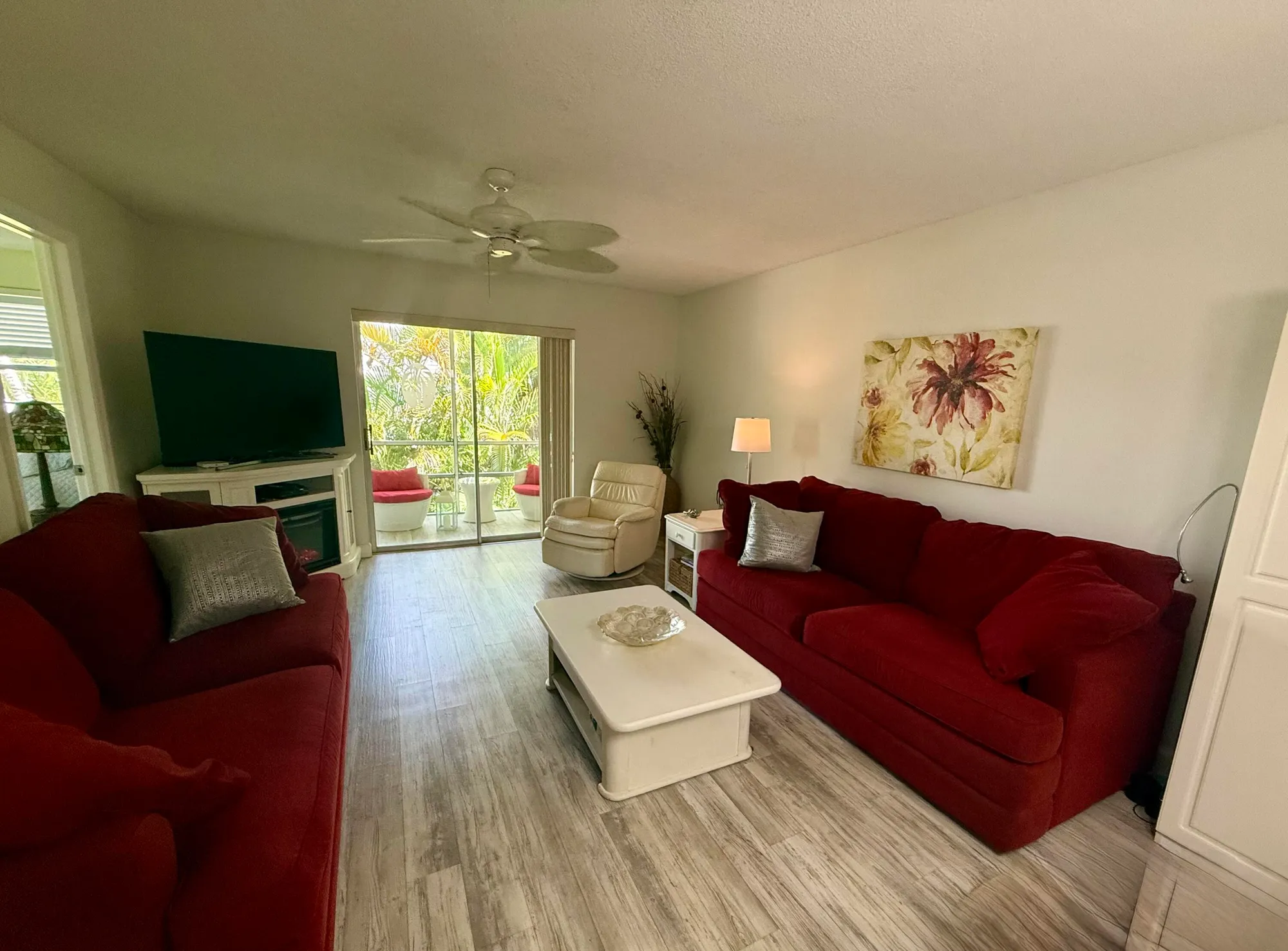 Property Slideshow image 5 of 34 | 1982 sw palm city rd f, Stuart, FL, 34994