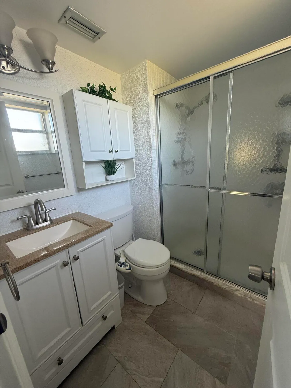 Property Slideshow image 14 of 34 | 1982 sw palm city rd f, Stuart, FL, 34994