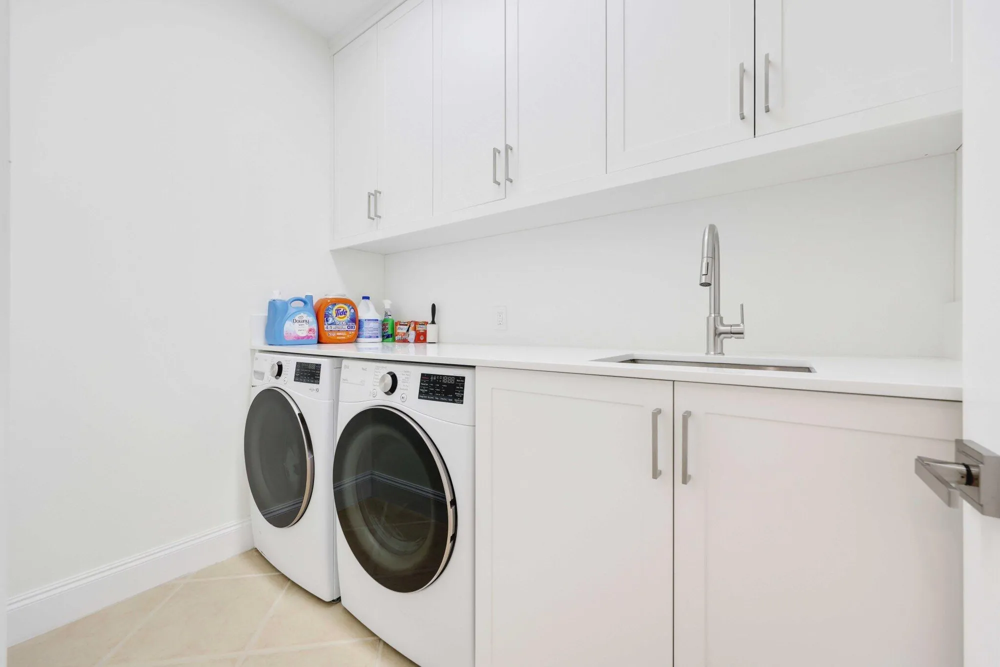 Property Slideshow image 33 of 60 | 9469 via elegante, Wellington, FL, 33411