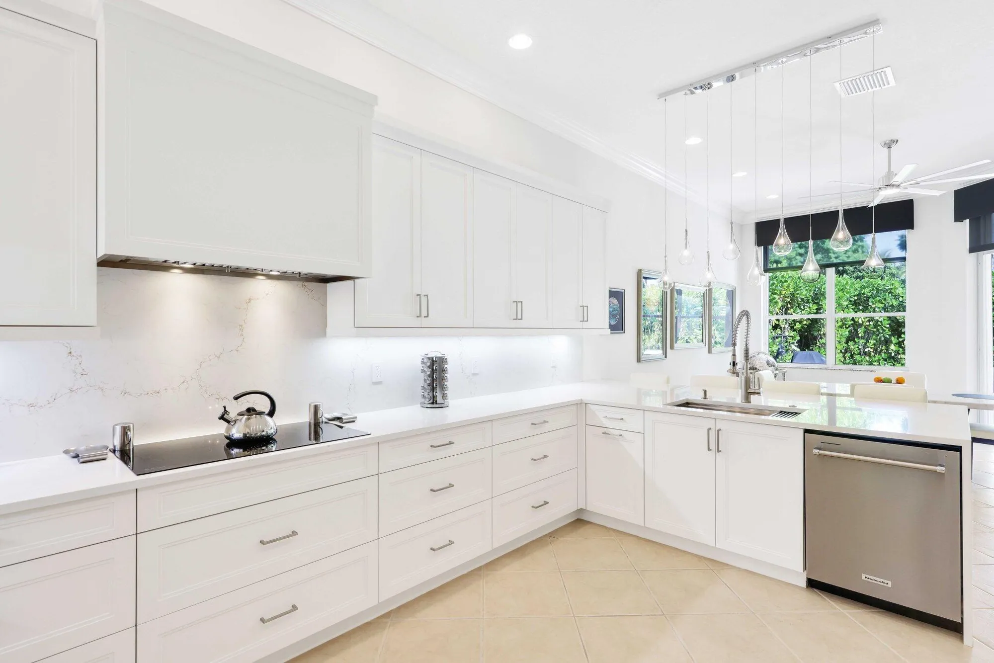 Property Slideshow image 14 of 60 | 9469 via elegante, Wellington, FL, 33411