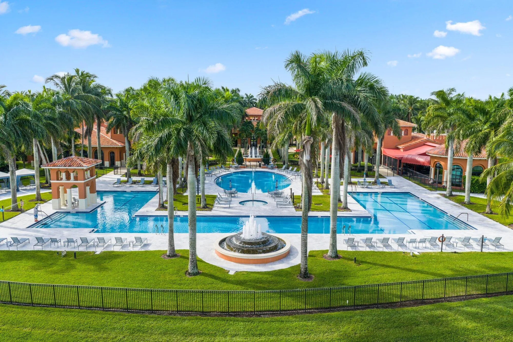 Property Slideshow image 46 of 60 | 9469 via elegante, Wellington, FL, 33411