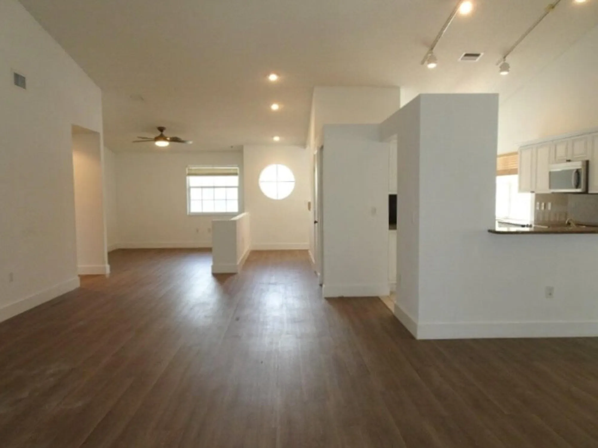 Property Slideshow image 5 of 18 | 9637 shadybrook dr 201, Boynton Beach, FL, 33437