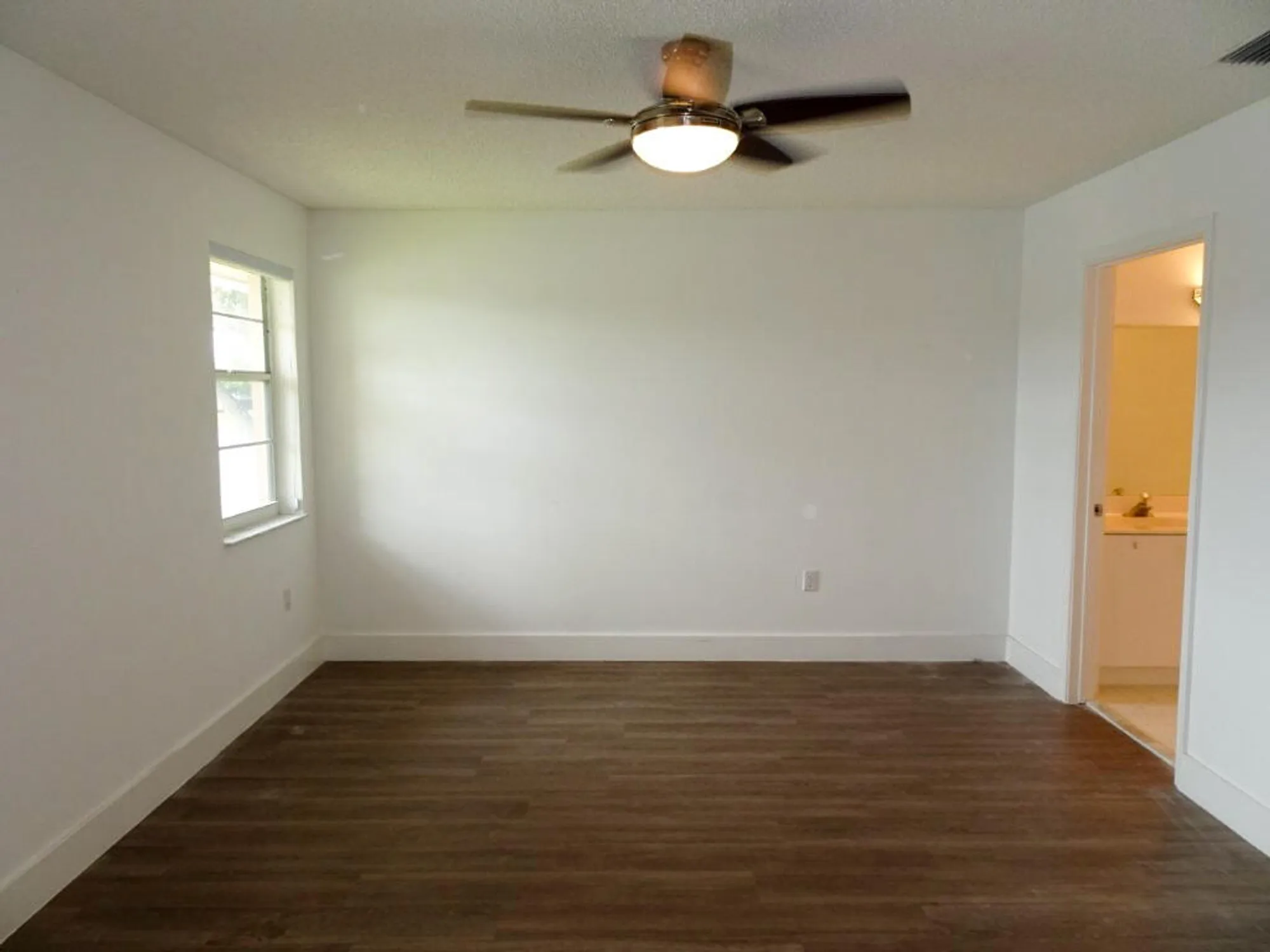 Property Slideshow image 6 of 18 | 9637 shadybrook dr 201, Boynton Beach, FL, 33437