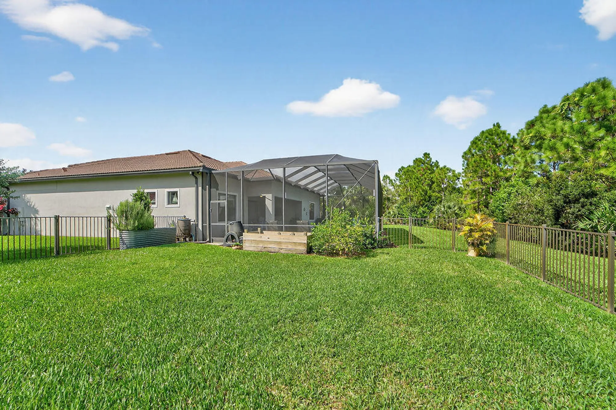 Property Slideshow image 36 of 57 | 460 sw sea green st, Palm City, FL, 34990