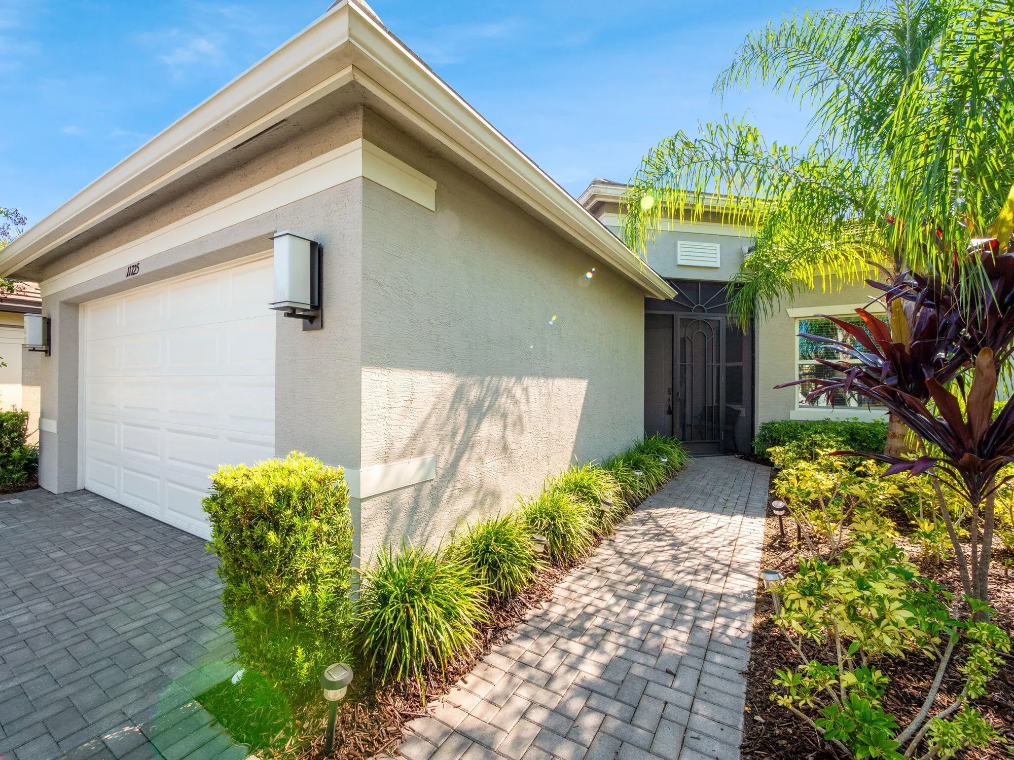 Property Slideshow image 4 of 121 | 11725 sw brighton falls dr, Port Saint Lucie, FL, 34987