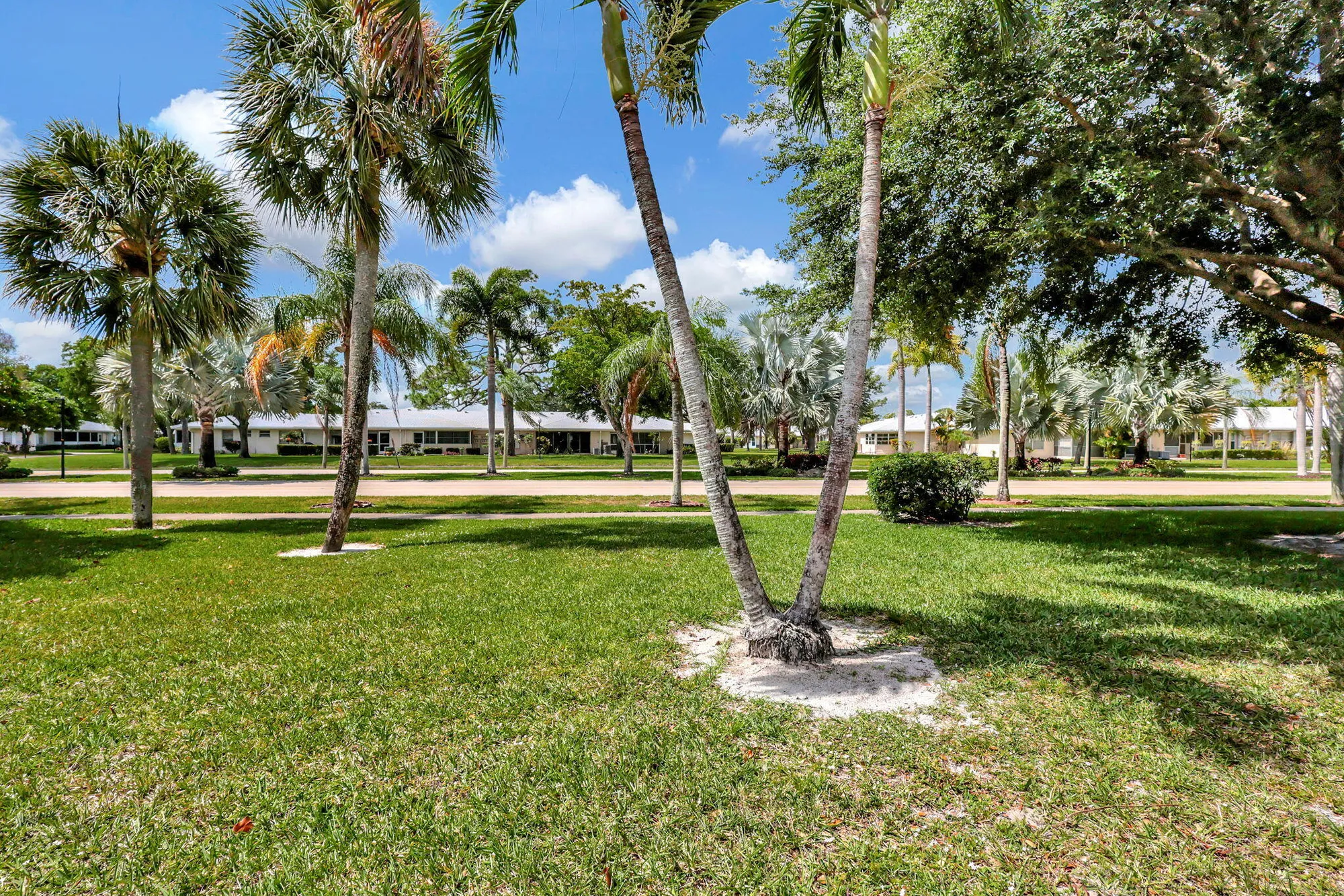 Property Slideshow image 29 of 48 | 165 amherst ln, Lake Worth, FL, 33467