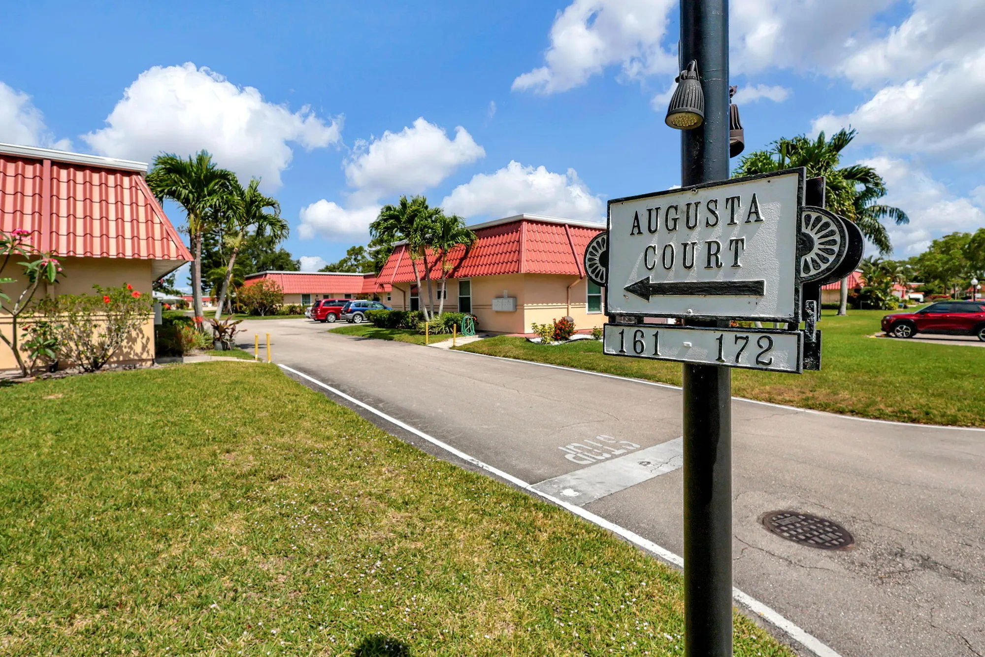 Property Slideshow image 34 of 48 | 165 amherst ln, Lake Worth, FL, 33467