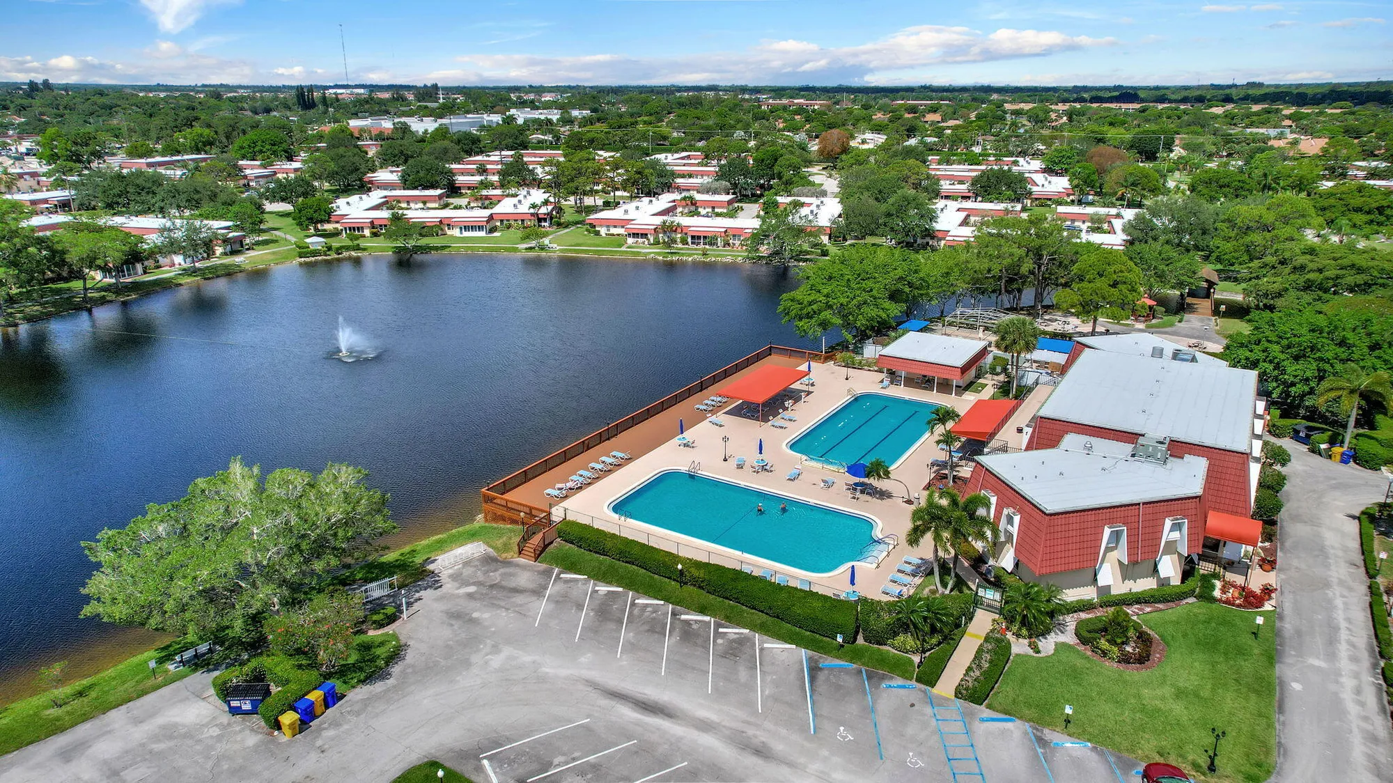 Property Slideshow image 31 of 48 | 165 amherst ln, Lake Worth, FL, 33467