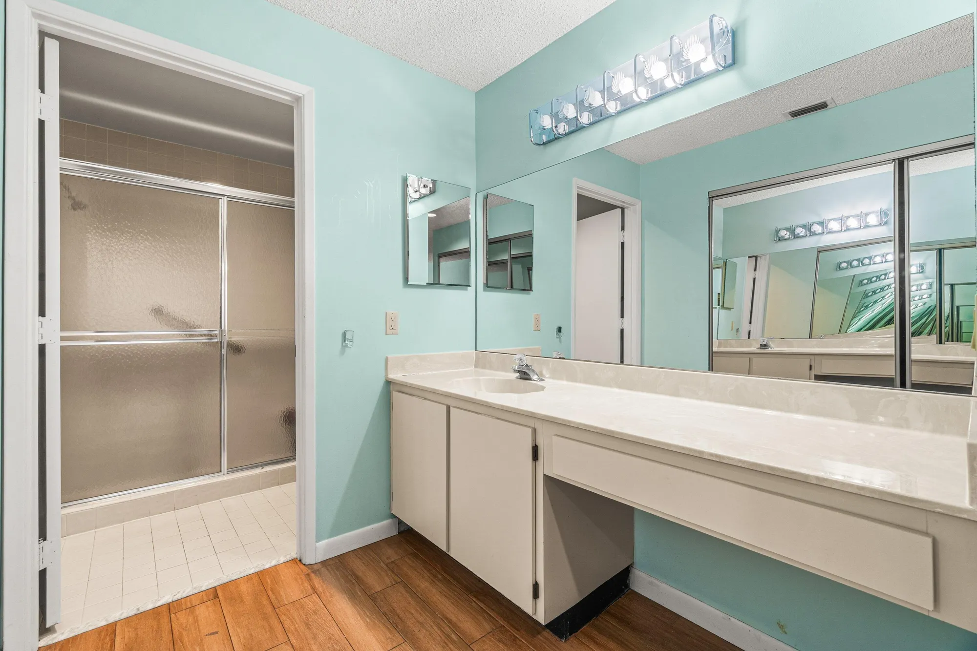 Property Slideshow image 20 of 45 | 6235 kings gate cir, Delray Beach, FL, 33484