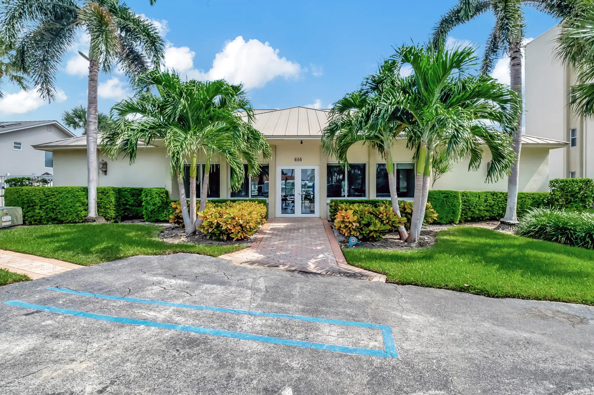 Property Slideshow image 27 of 38 | 624 snug harbor dr b8, Boynton Beach, FL, 33435