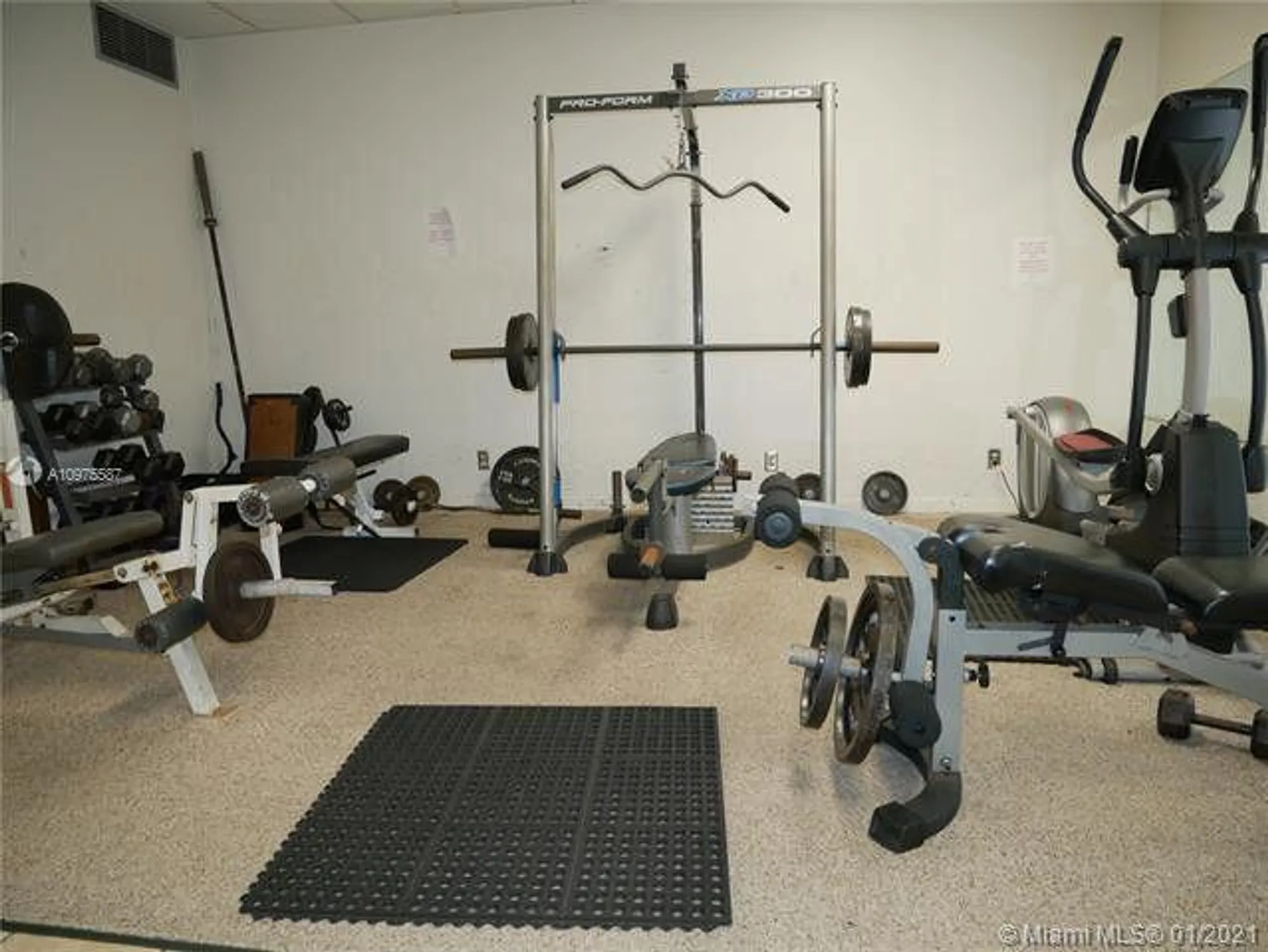 Property Slideshow image 13 of 27 | 4751 nw 21st st 303, Lauderhill, FL, 33313