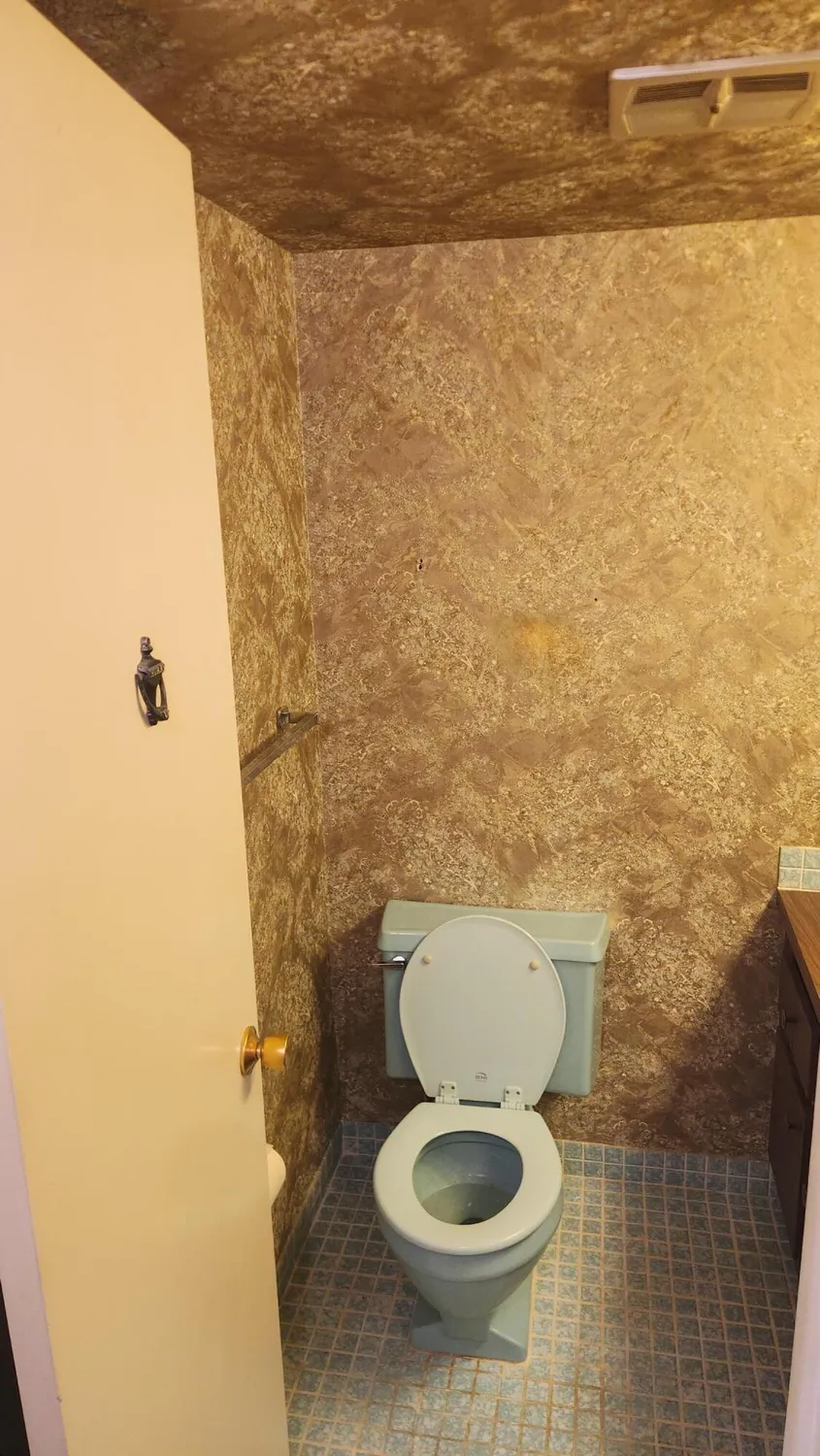 Property Slideshow image 16 of 27 | 4751 nw 21st st 303, Lauderhill, FL, 33313