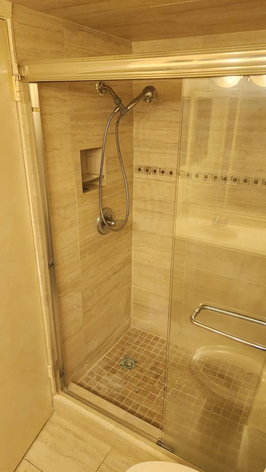 Property Slideshow image 19 of 27 | 4751 nw 21st st 303, Lauderhill, FL, 33313