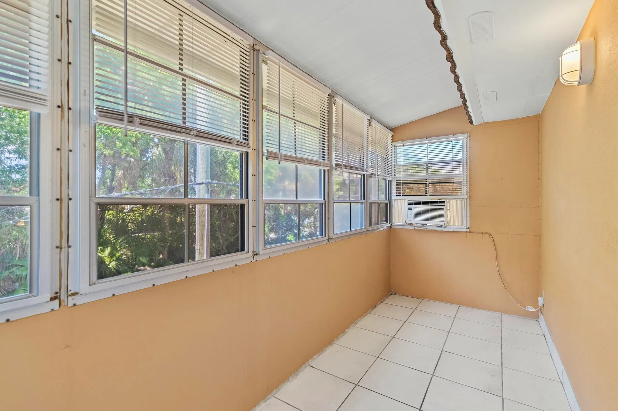 Property Slideshow image 8 of 21 | 706 saxony o, Delray Beach, FL, 33446