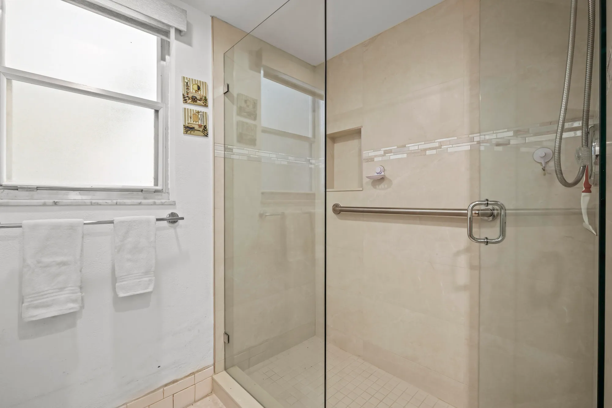 Property Slideshow image 13 of 26 | 3871 via poinciana apt 104, Lake Worth, FL, 33467