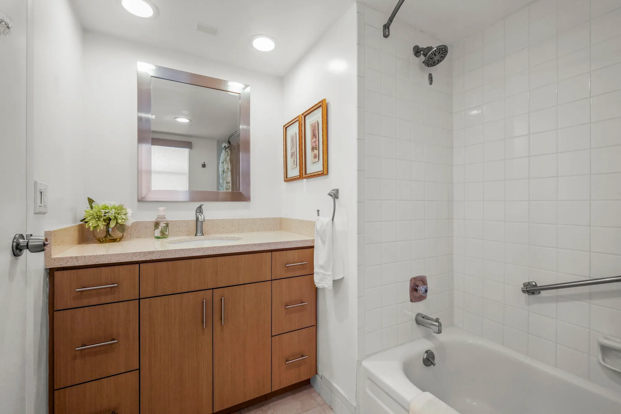 Property Slideshow image 16 of 26 | 3871 via poinciana apt 104, Lake Worth, FL, 33467