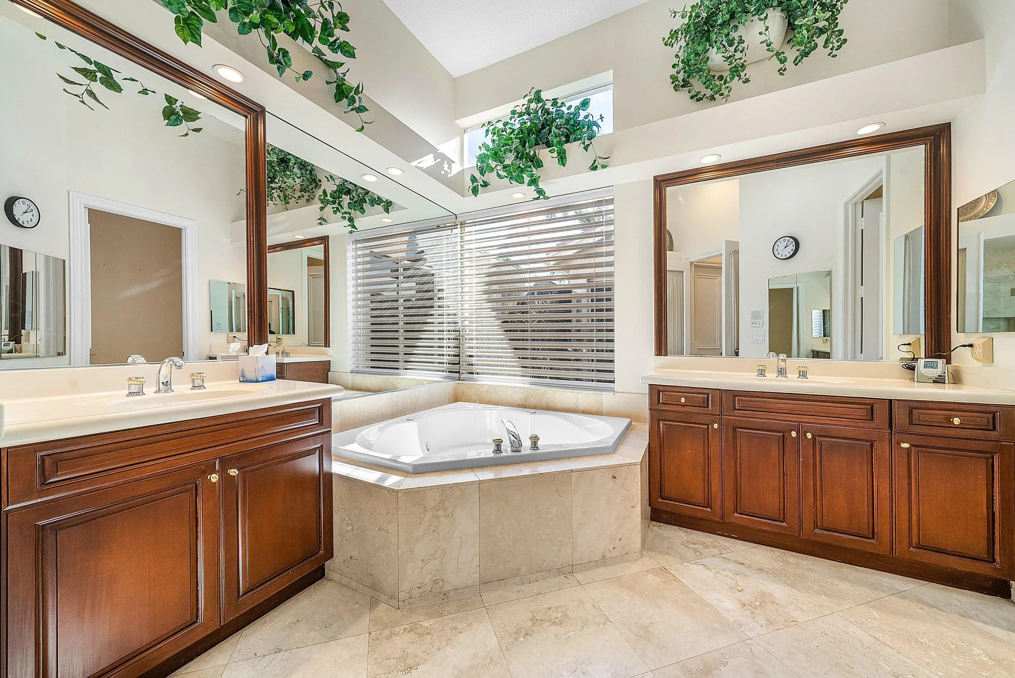 Property Slideshow image 24 of 62 | 7 island dr, Boynton Beach, FL, 33436
