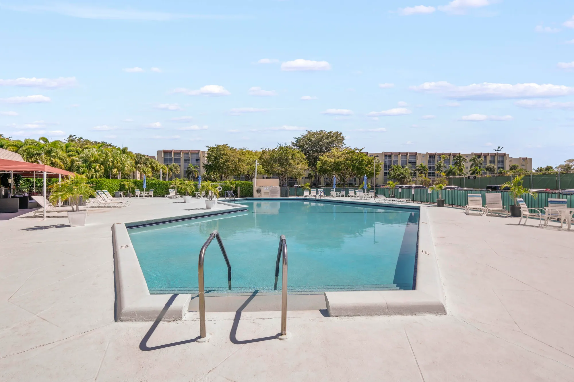 Property Slideshow image 21 of 26 | 3871 via poinciana apt 104, Lake Worth, FL, 33467