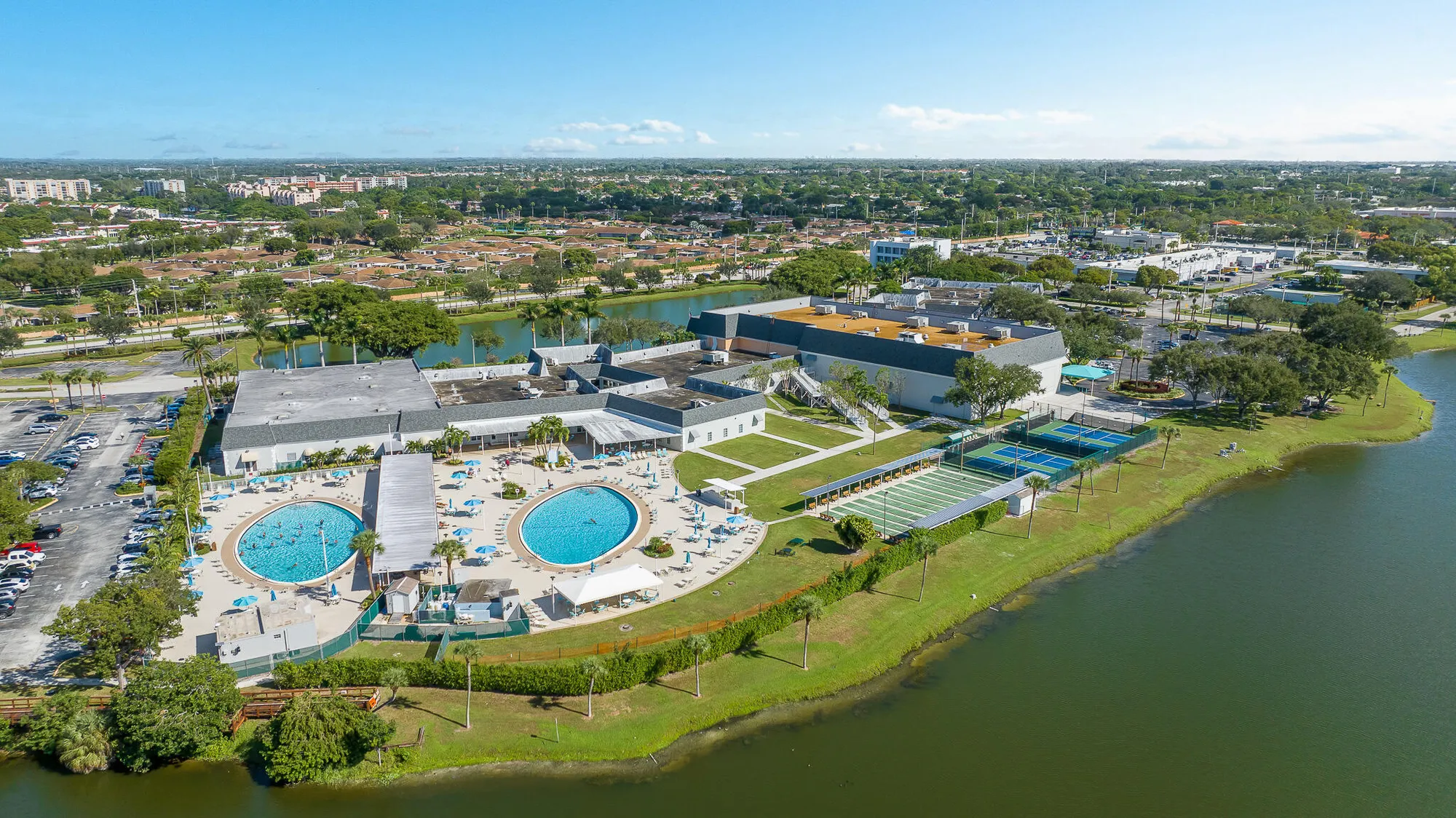 Property Slideshow image 31 of 38 | 16 brittany a, Delray Beach, FL, 33446