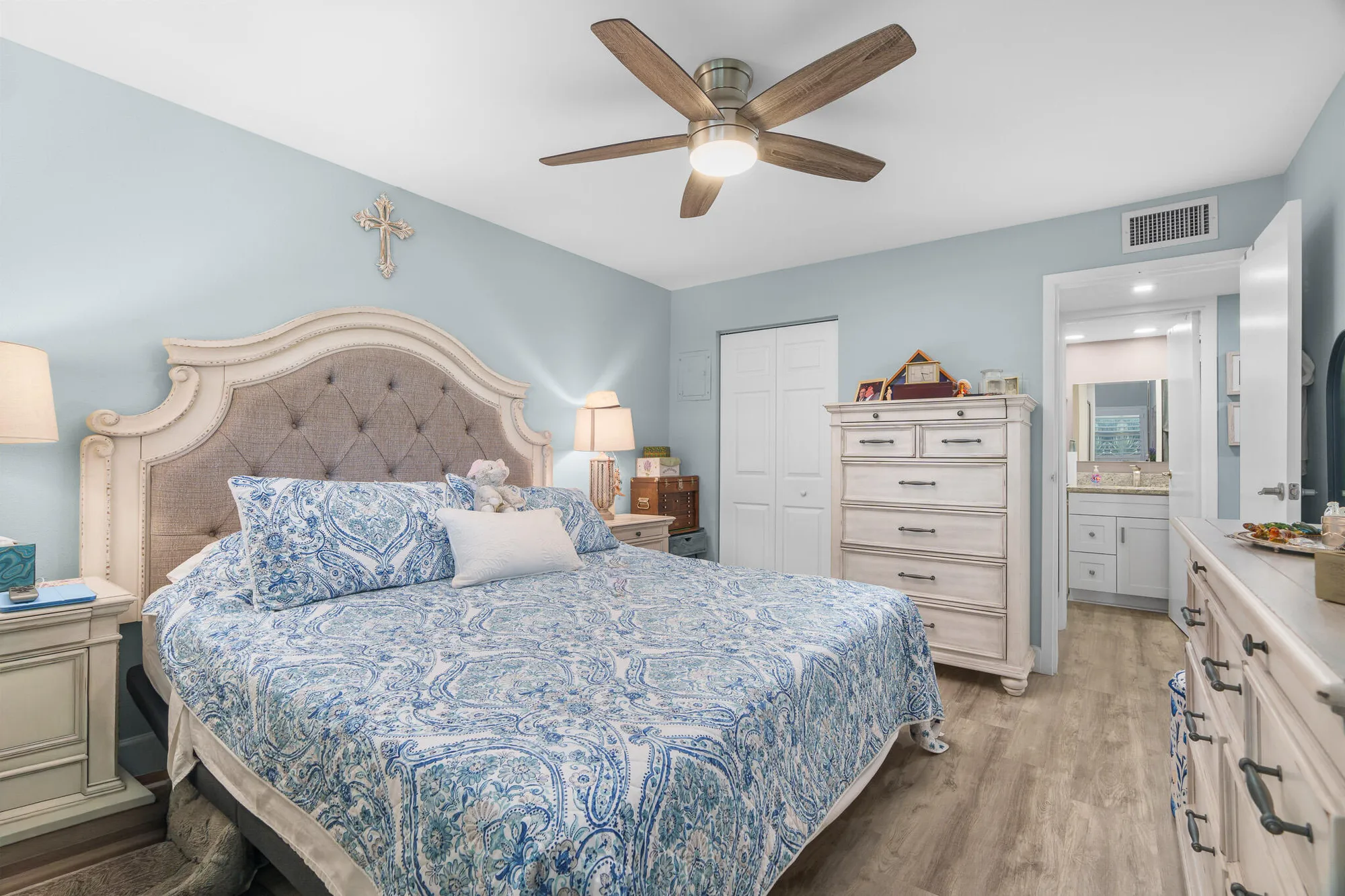 Property Slideshow image 11 of 38 | 16 brittany a, Delray Beach, FL, 33446
