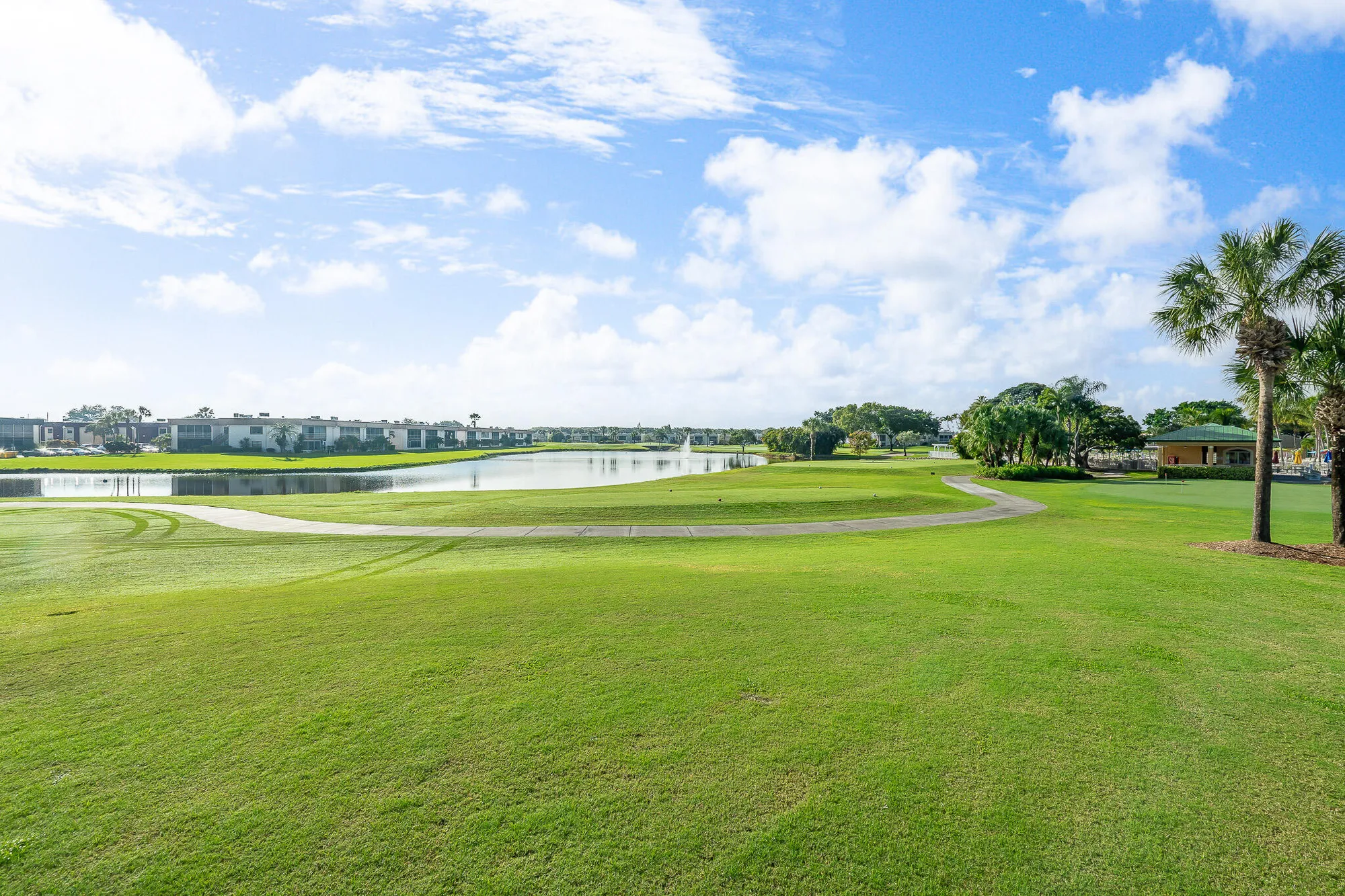 Property Slideshow image 32 of 38 | 16 brittany a, Delray Beach, FL, 33446