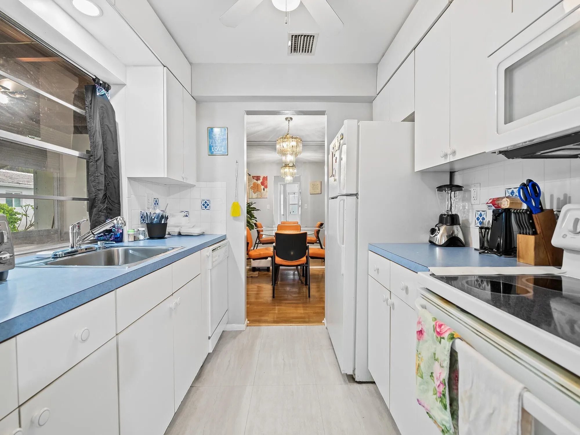 Property Slideshow image 8 of 17 | 210 nw 25th ct, Pompano Beach, FL, 33064