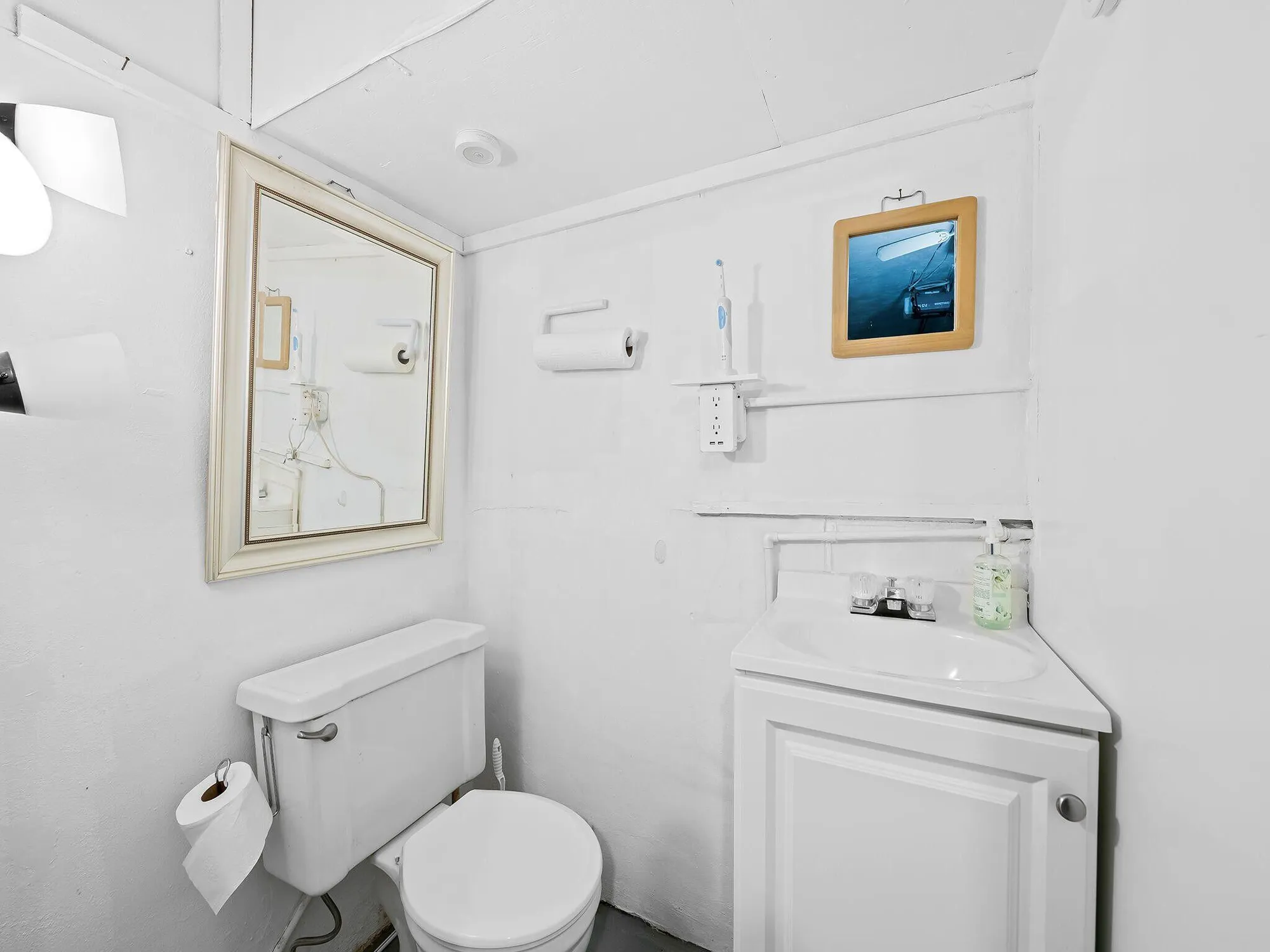 Property Slideshow image 16 of 17 | 210 nw 25th ct, Pompano Beach, FL, 33064