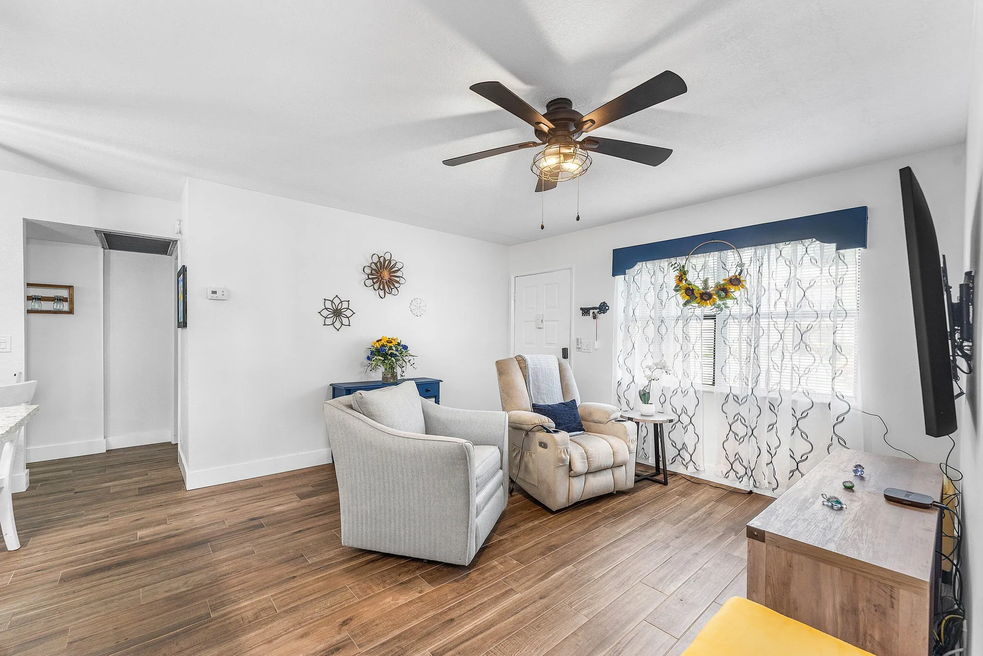 Property Slideshow image 13 of 27 | 7091 golf colony ct apt 104, Lake Worth, FL, 33467