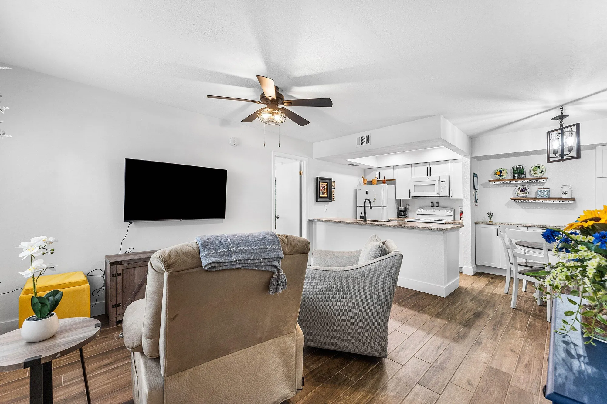 Property Slideshow image 14 of 27 | 7091 golf colony ct apt 104, Lake Worth, FL, 33467