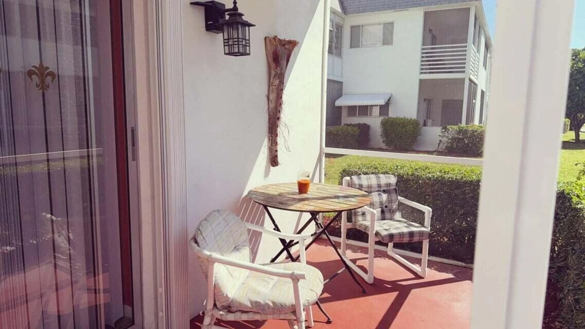 Property Slideshow image 13 of 21 | 2880 lake osborne dr 104, Lake Worth Beach, FL, 33461