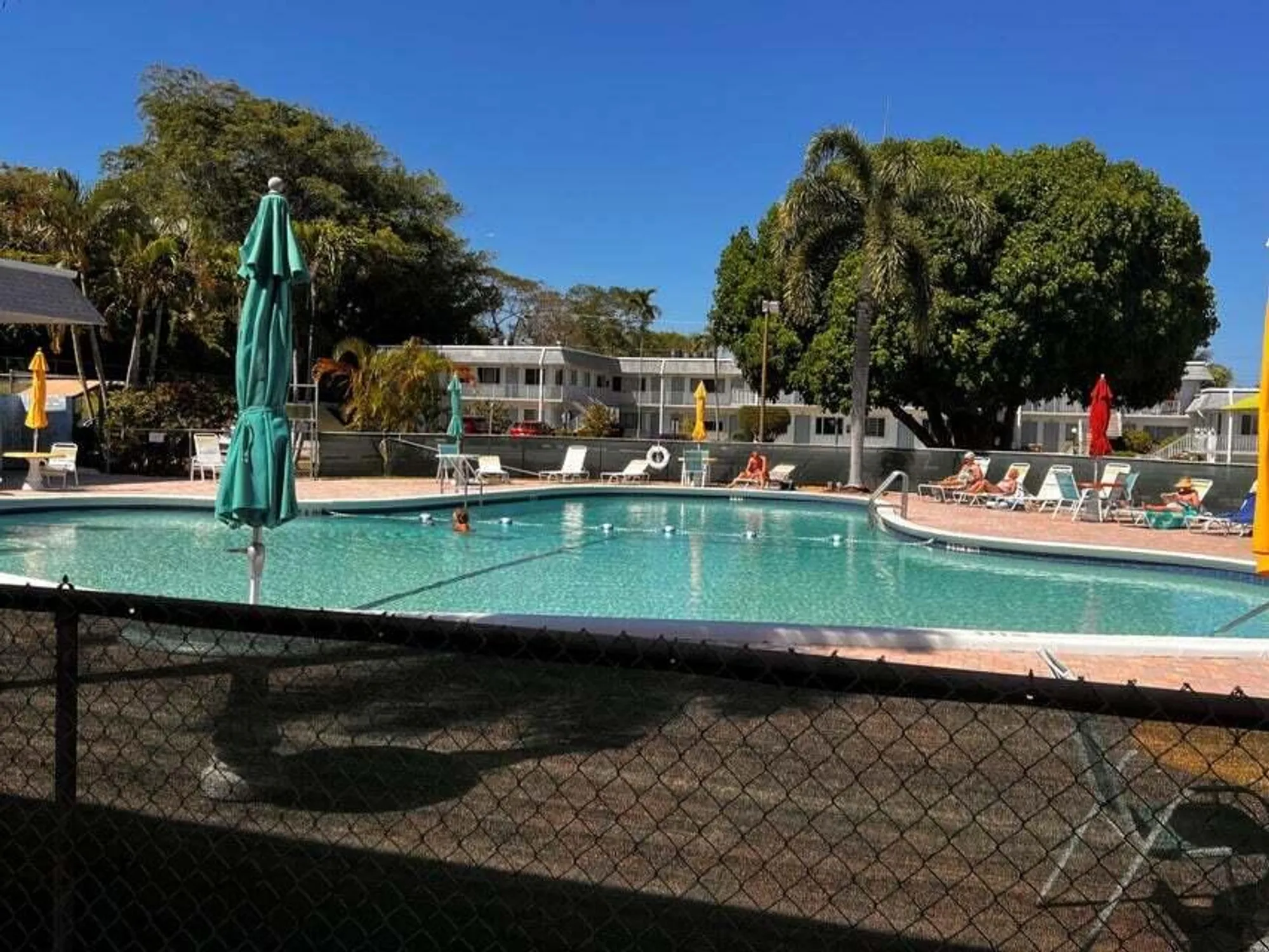 Property Slideshow image 15 of 21 | 2880 lake osborne dr 104, Lake Worth Beach, FL, 33461