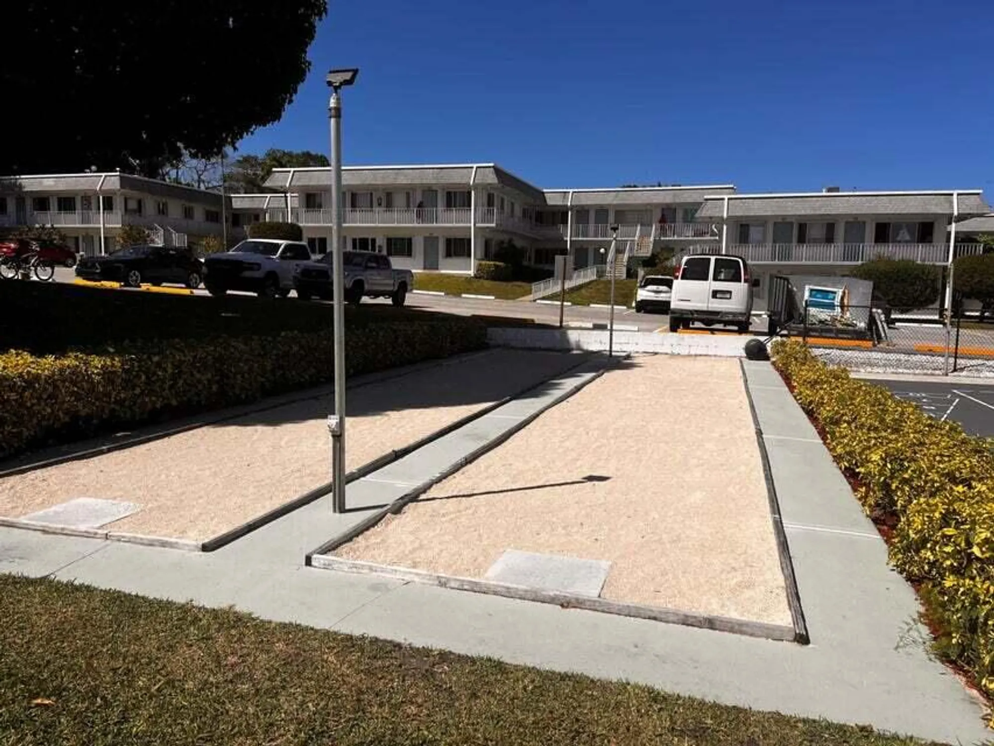 Property Slideshow image 17 of 21 | 2880 lake osborne dr 104, Lake Worth Beach, FL, 33461