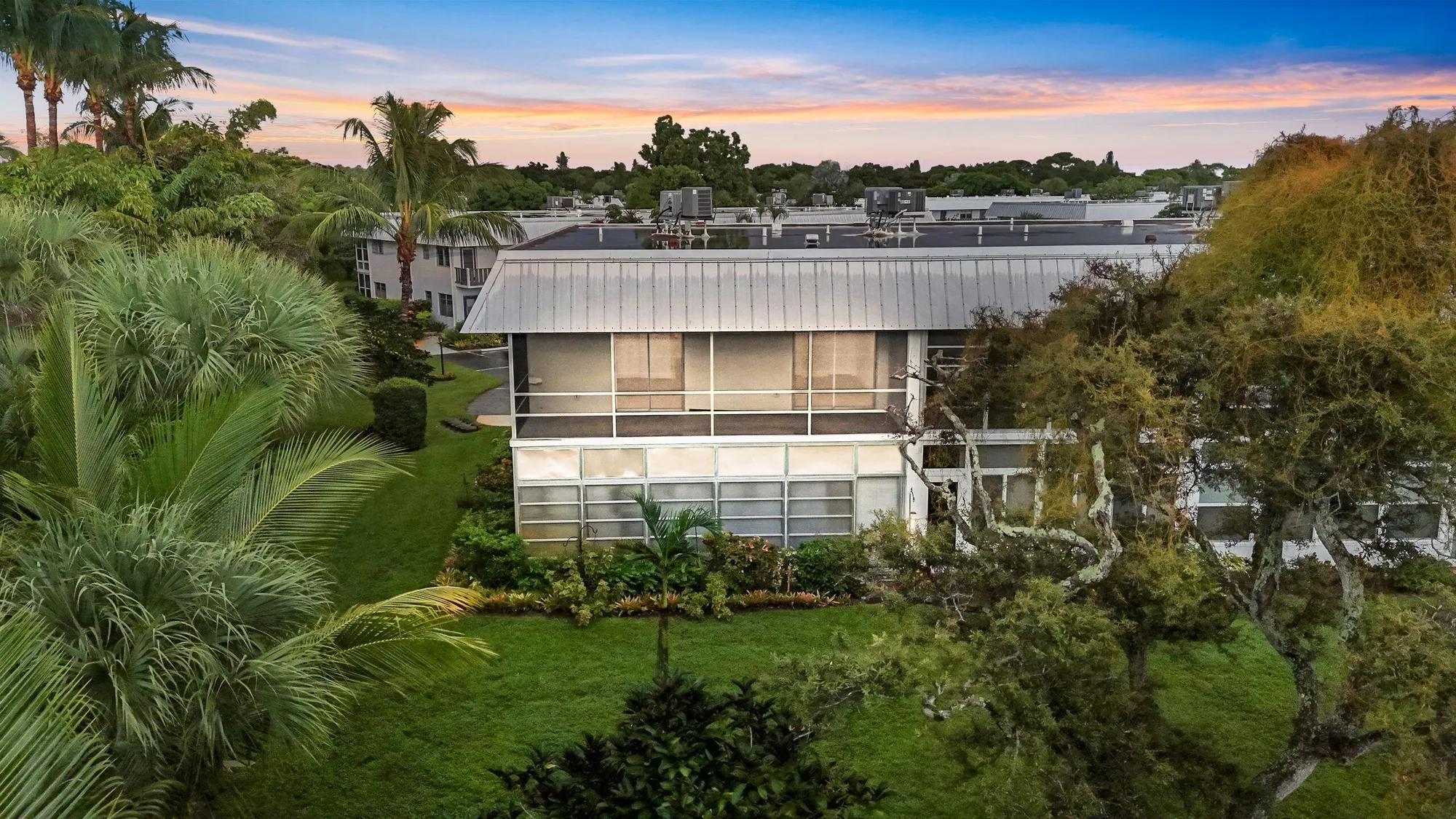 Property Slideshow image 2 of 27 | 2929 se ocean blvd 140-6, Stuart, FL, 34996