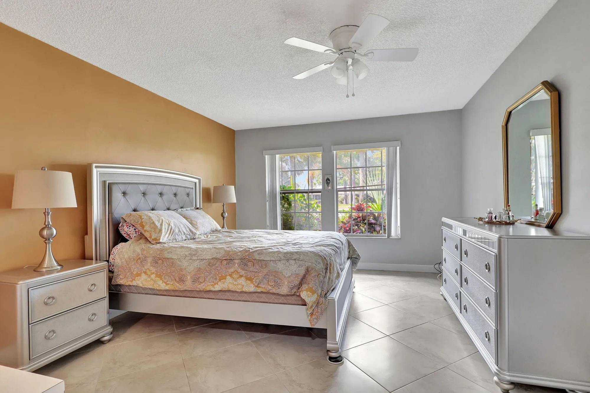 Property Slideshow image 16 of 48 | 165 amherst ln, Lake Worth, FL, 33467