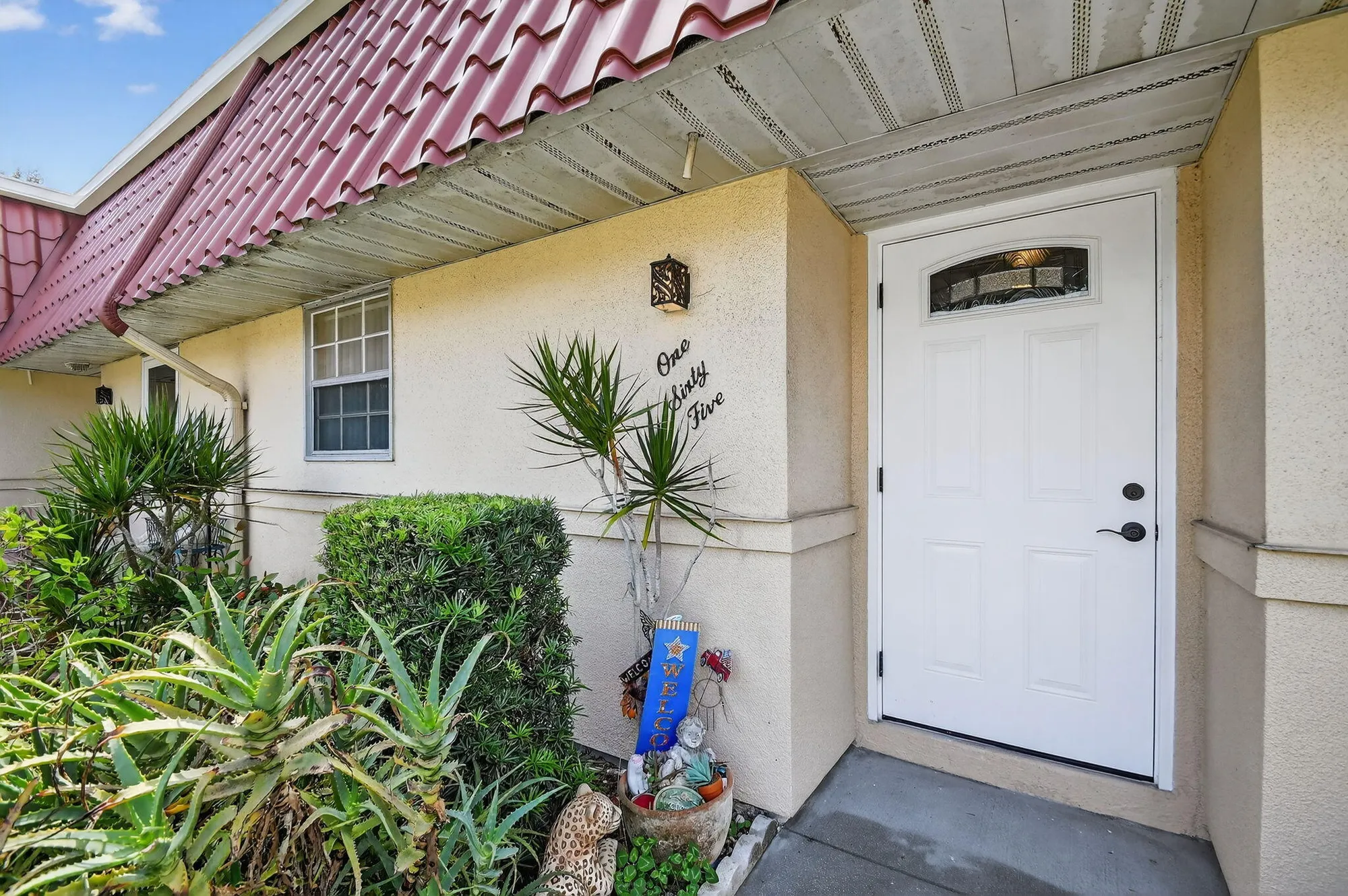 Property Slideshow image 27 of 48 | 165 amherst ln, Lake Worth, FL, 33467