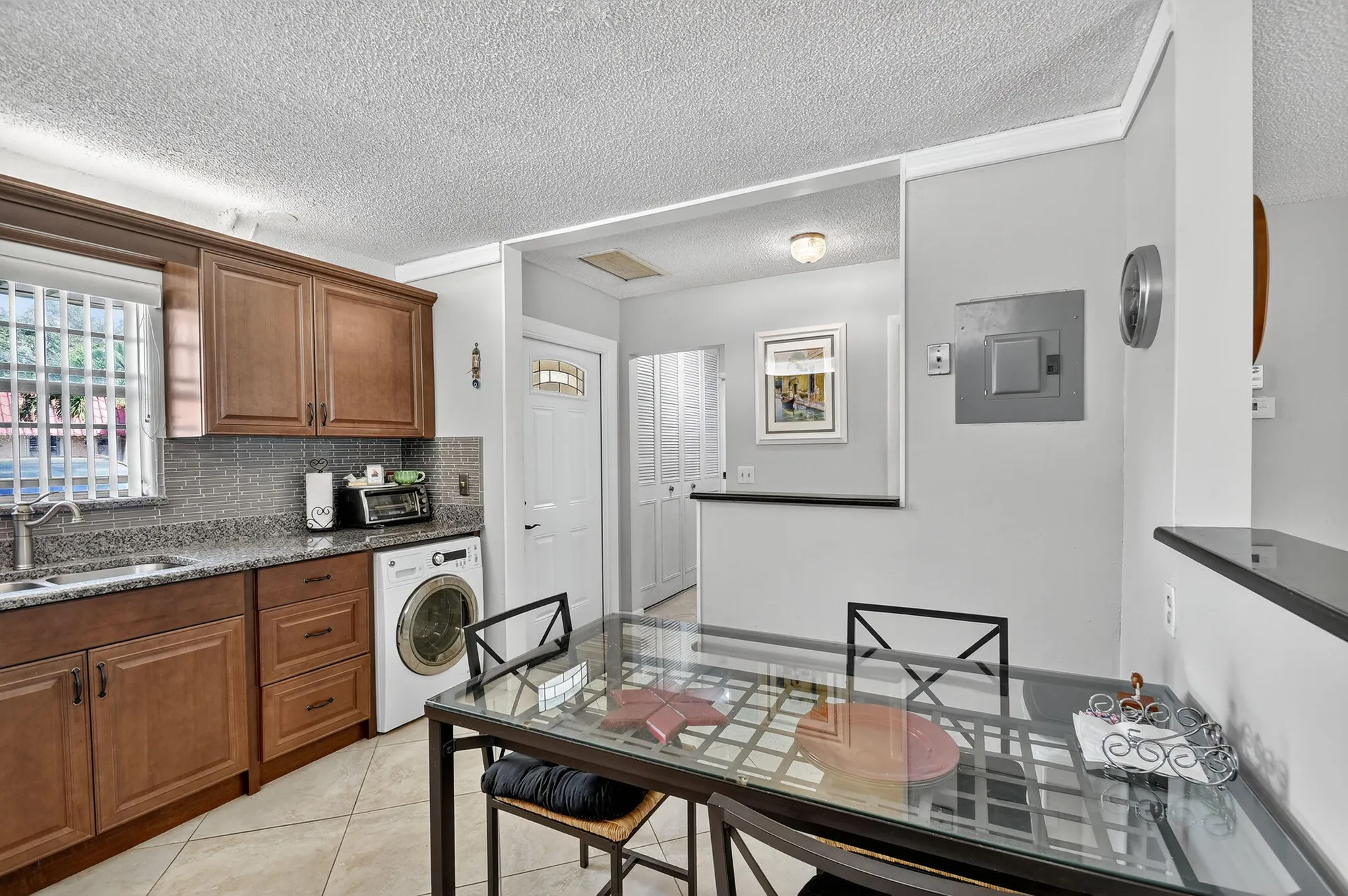 Property Slideshow image 3 of 48 | 165 amherst ln, Lake Worth, FL, 33467