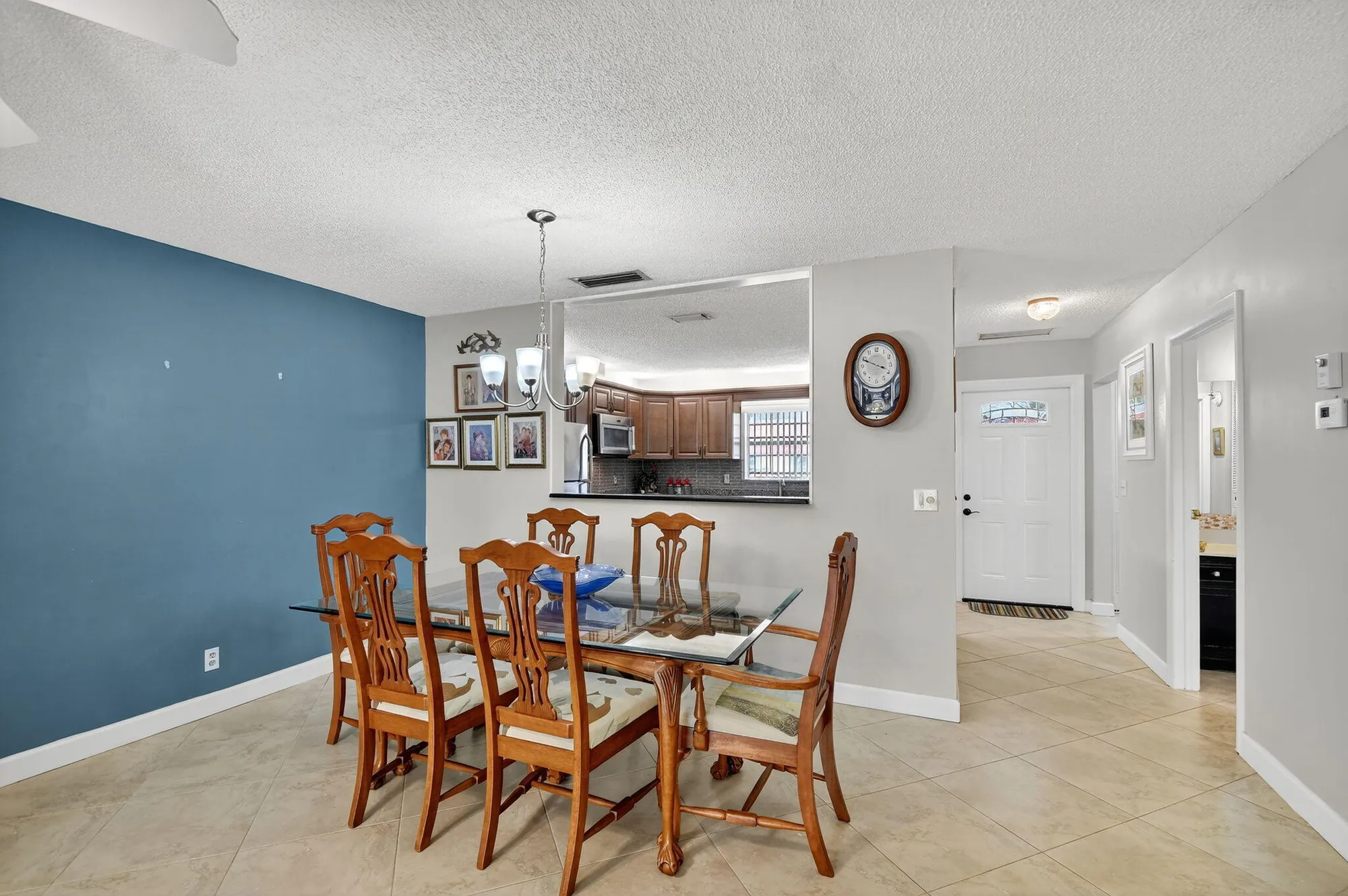 Property Slideshow image 8 of 48 | 165 amherst ln, Lake Worth, FL, 33467