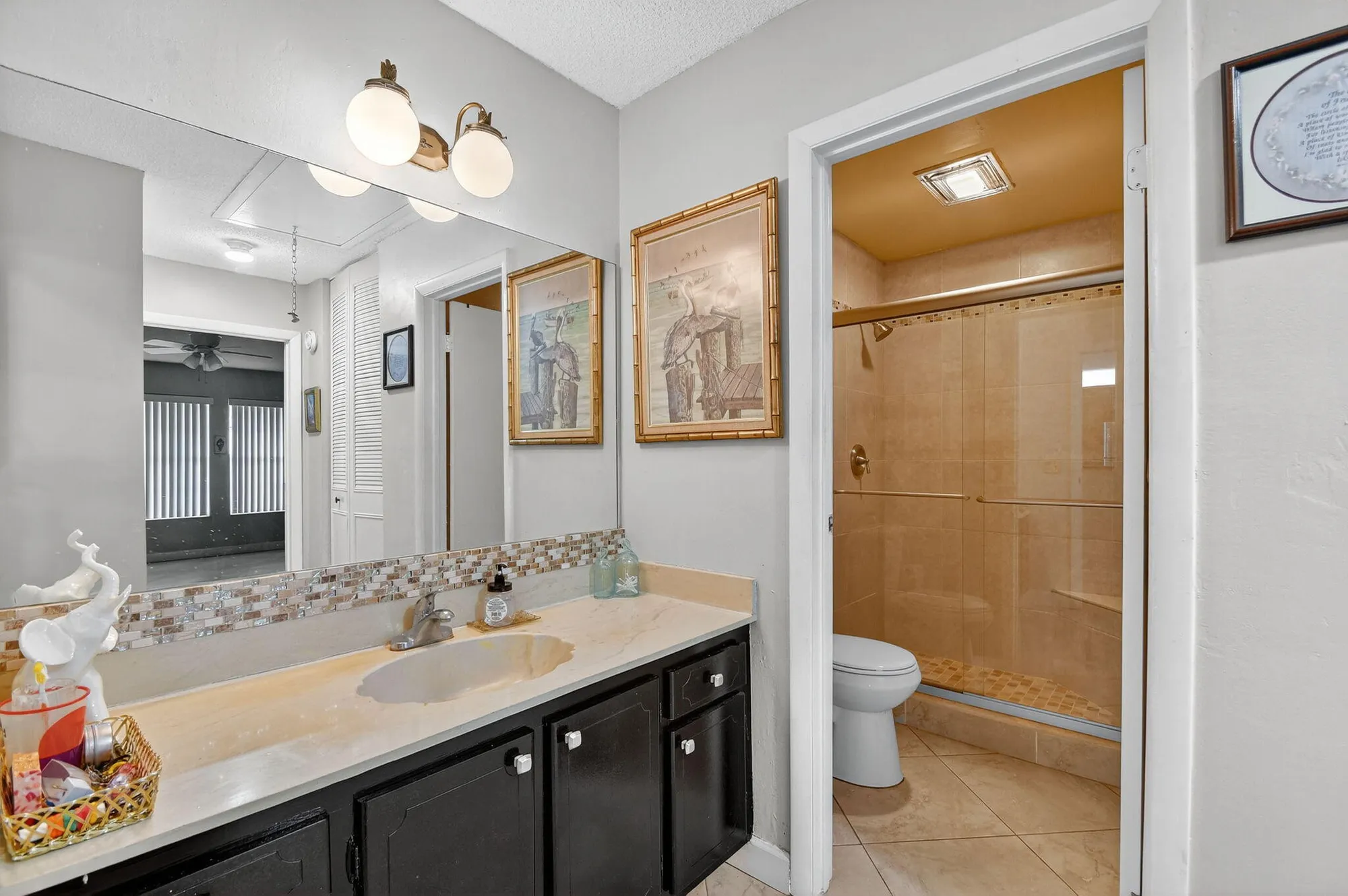 Property Slideshow image 18 of 48 | 165 amherst ln, Lake Worth, FL, 33467
