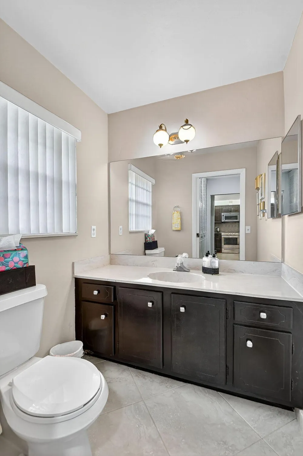 Property Slideshow image 22 of 48 | 165 amherst ln, Lake Worth, FL, 33467