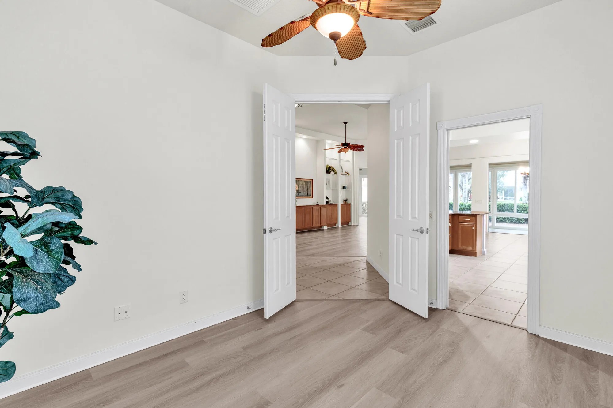 Property Slideshow image 7 of 35 | 5194 eleuthra cir, Vero Beach, FL, 32967